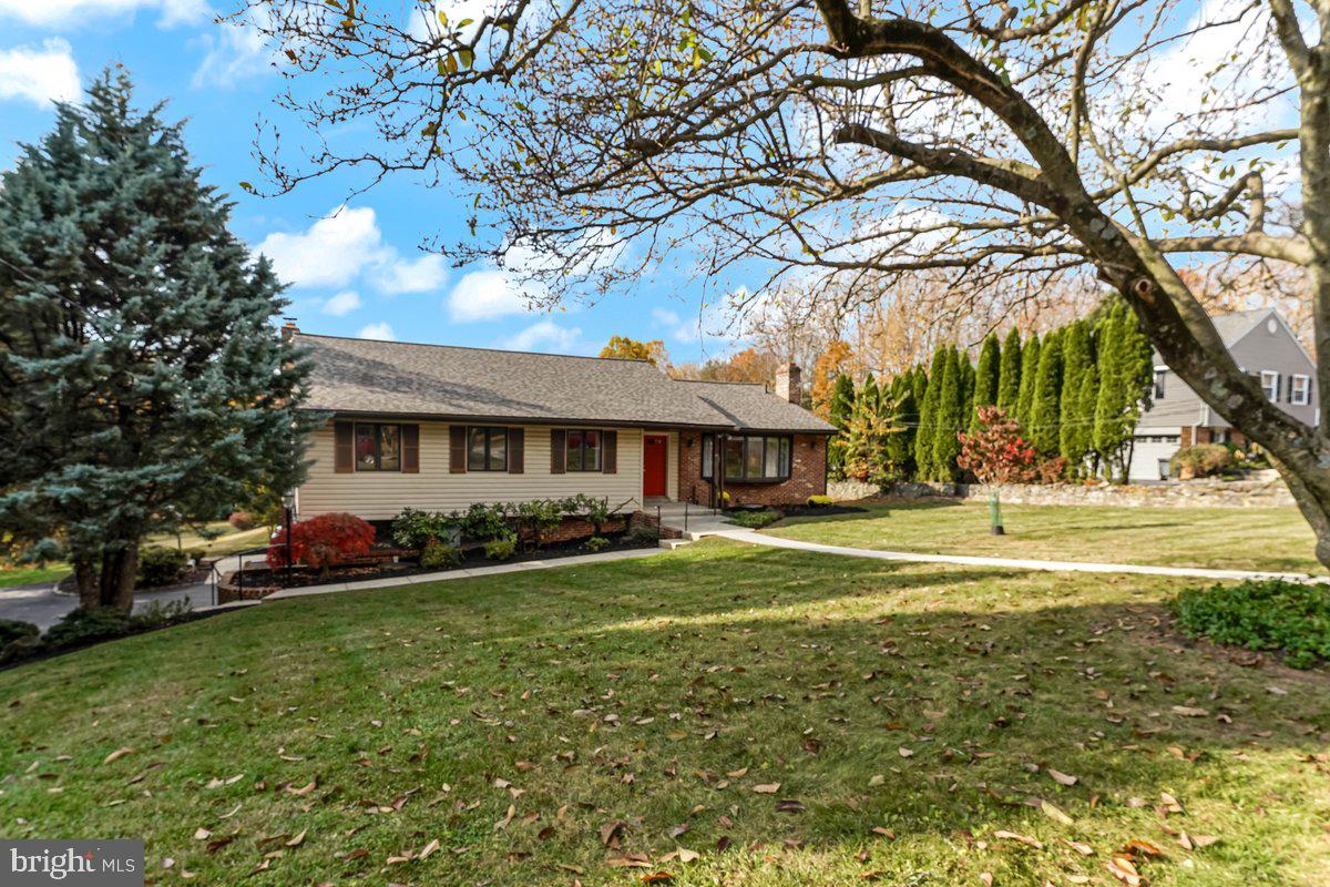 2924 DOGWOOD LANE