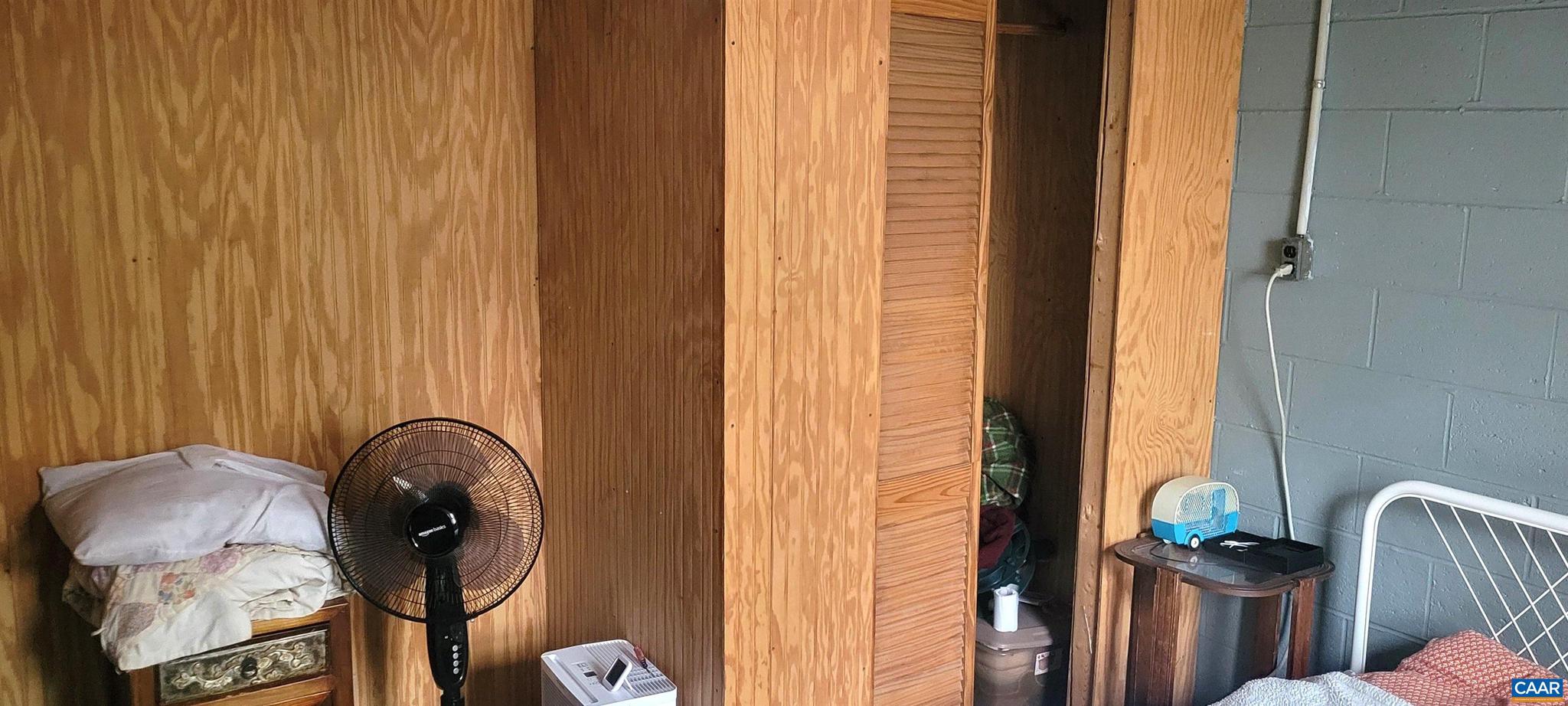 UNKNOWN - Residential Lease
