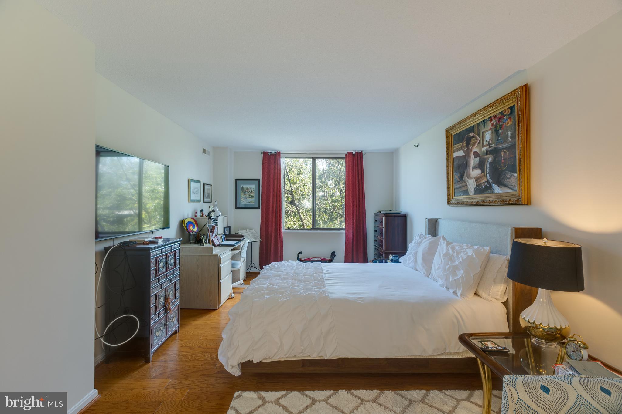 SKYLINE HOUSE - Residential