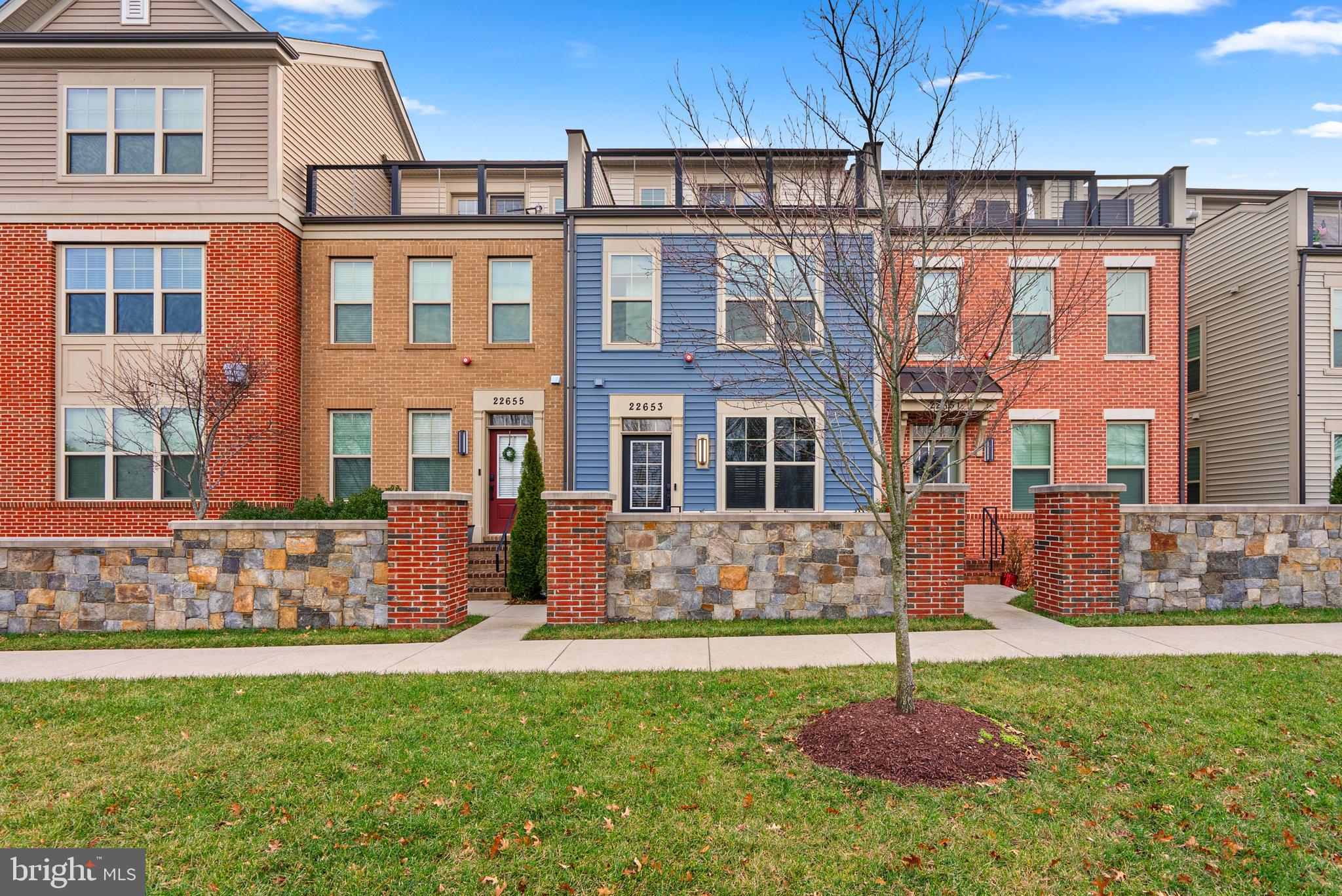 This stunning four-story townhome built in 2017 is perfectly situated in a prime location, offering quick access to the outlets and easy connectivity to I-270. Featuring 3 spacious bedrooms, 3 full baths, and 2 half baths, this home is designed for modern living. The kitchen boasts sleek granite countertops, while luxury vinyl flooring adds a touch of elegance throughout.
Enjoy a vibrant community with amenities like baseball and soccer fields, a sparkling pool, and a playground for kids. Whether you’re relaxing at home or exploring the neighborhood, this property has it all!