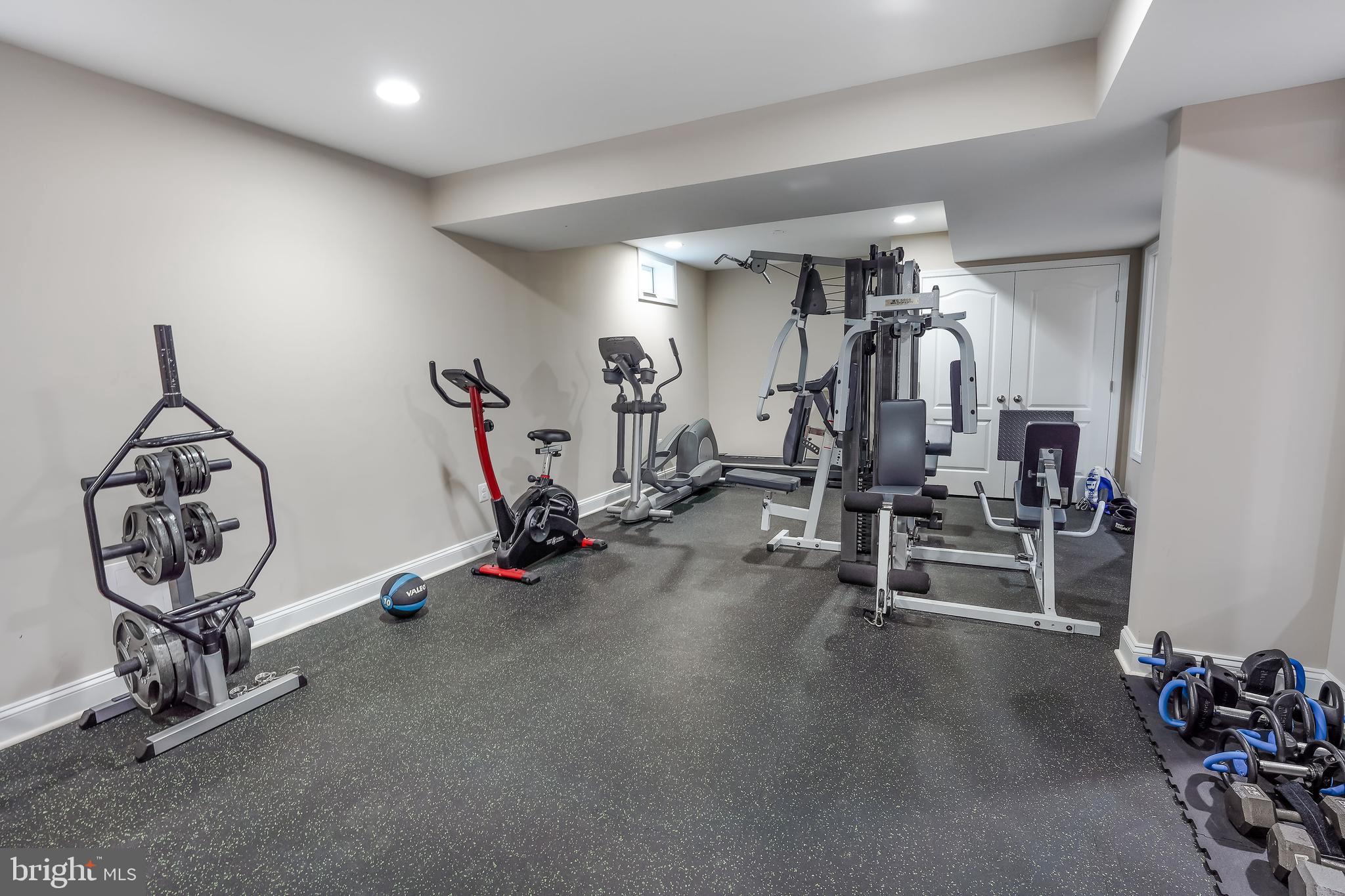 BELMONT COUNTRY CLUB - Residential