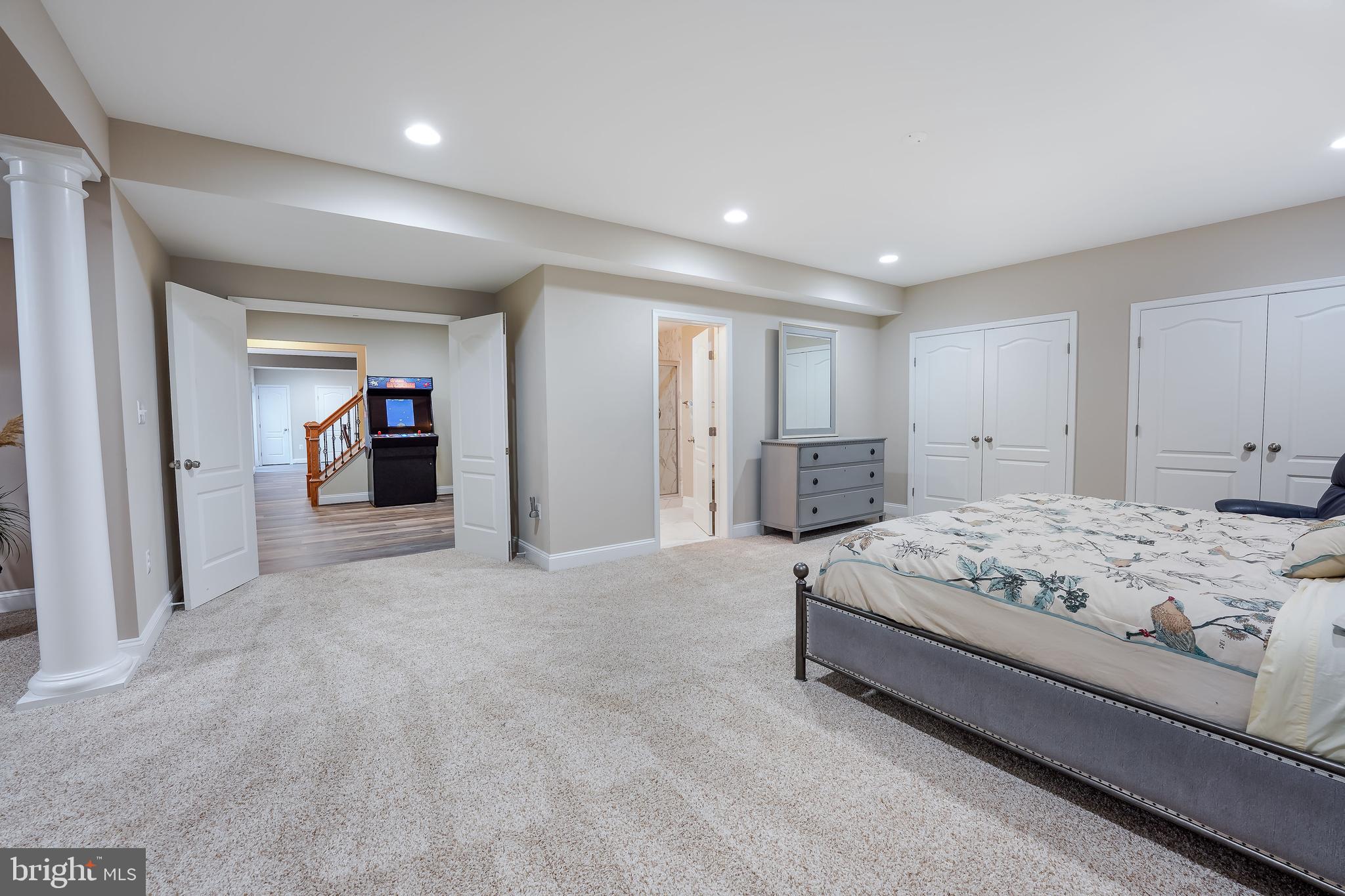 BELMONT COUNTRY CLUB - Residential