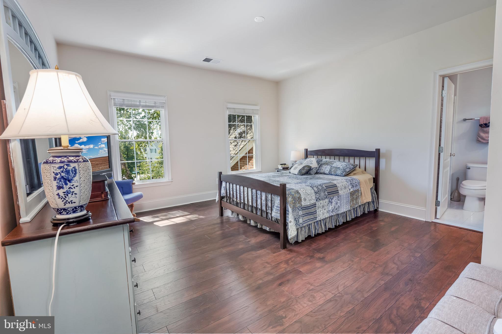 BELMONT COUNTRY CLUB - Residential