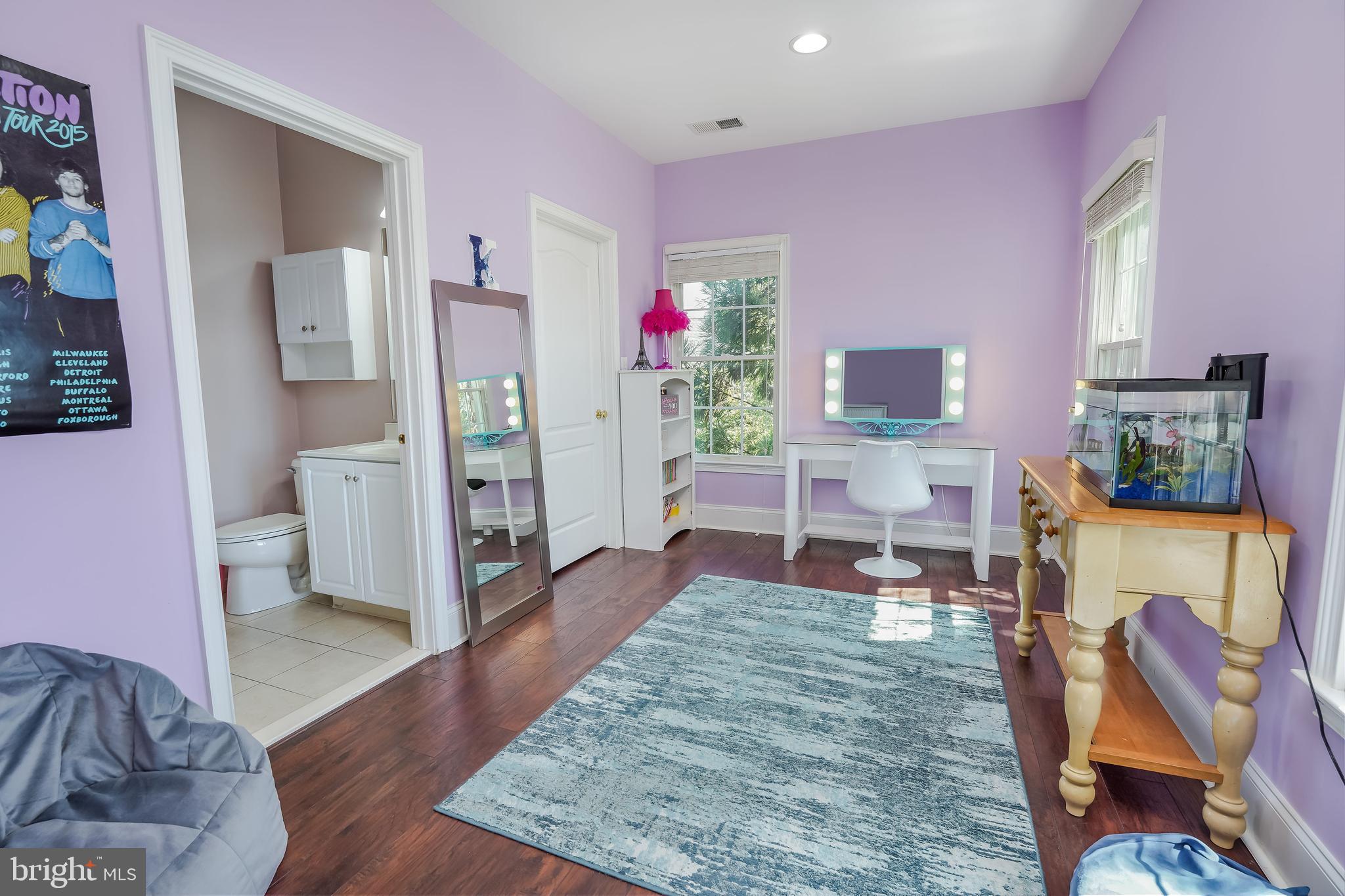 BELMONT COUNTRY CLUB - Residential