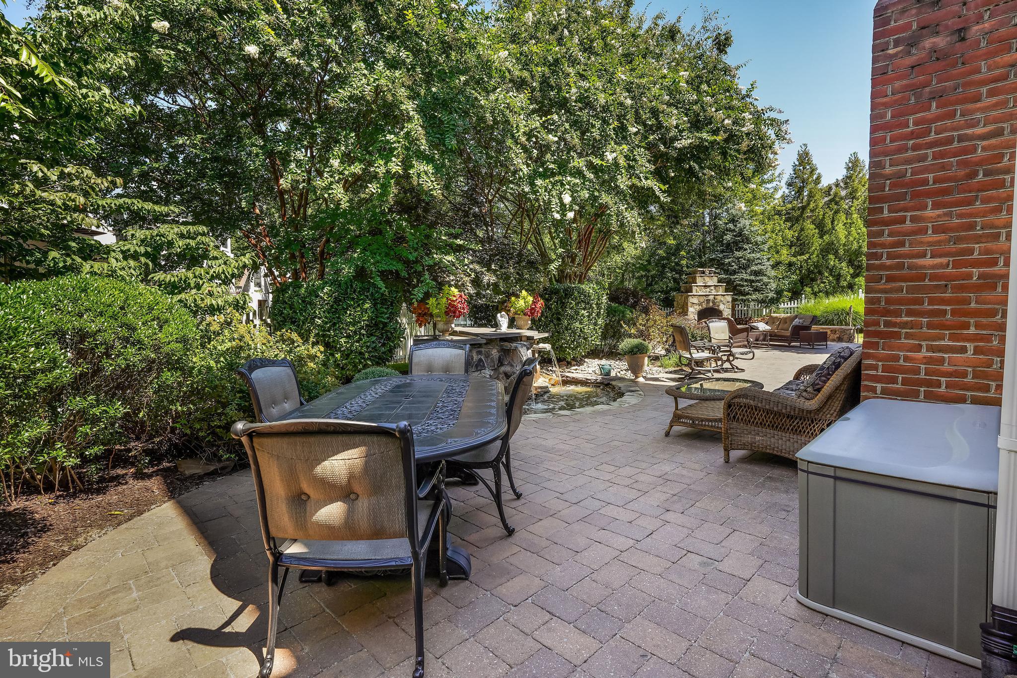 BELMONT COUNTRY CLUB - Residential