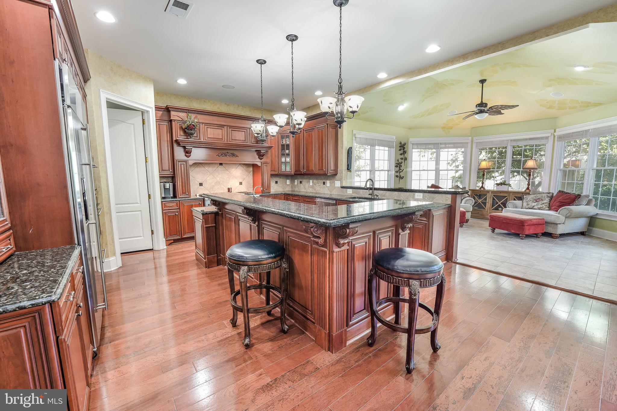 BELMONT COUNTRY CLUB - Residential