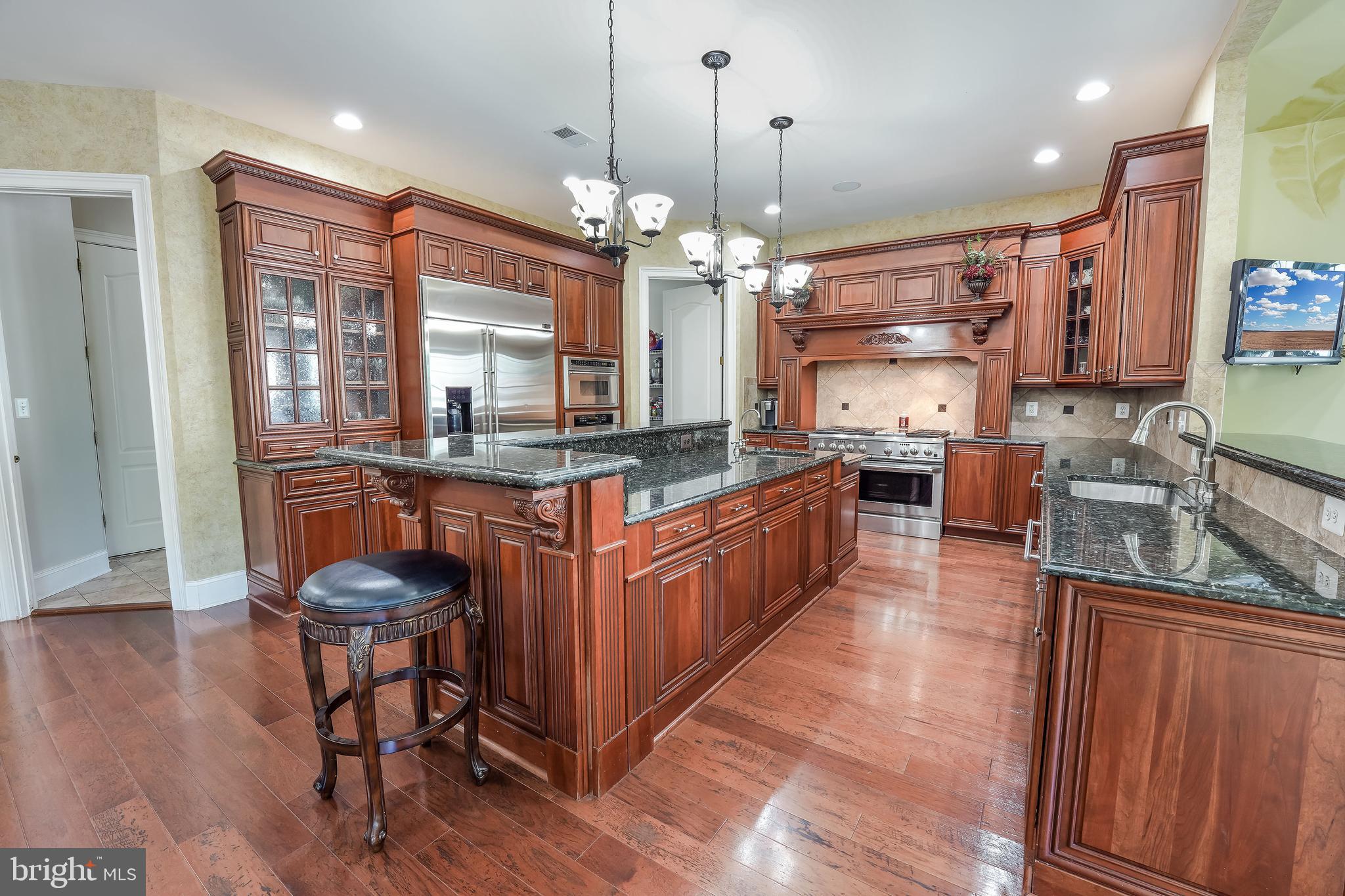 BELMONT COUNTRY CLUB - Residential