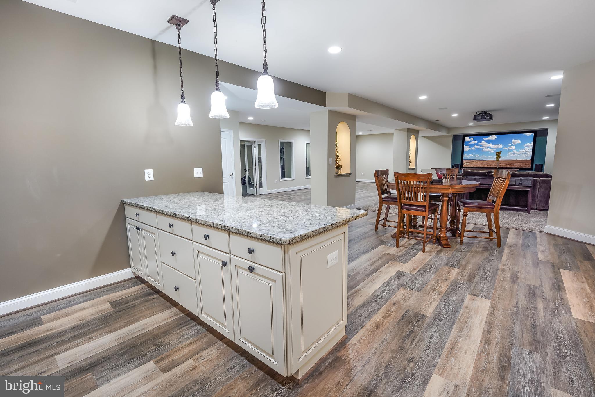 BELMONT COUNTRY CLUB - Residential