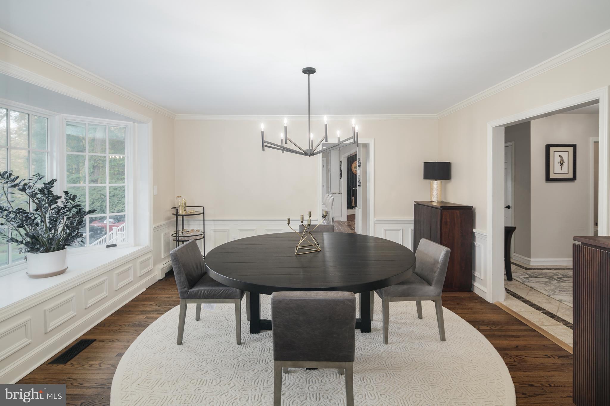 GLADWYNE - Residential