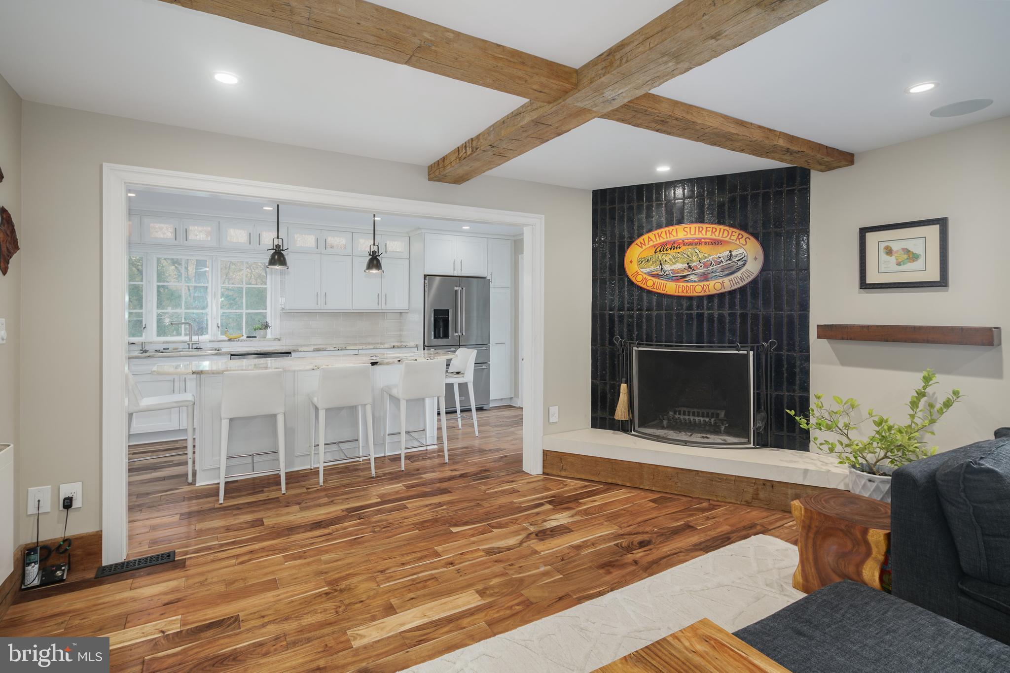 GLADWYNE - Residential