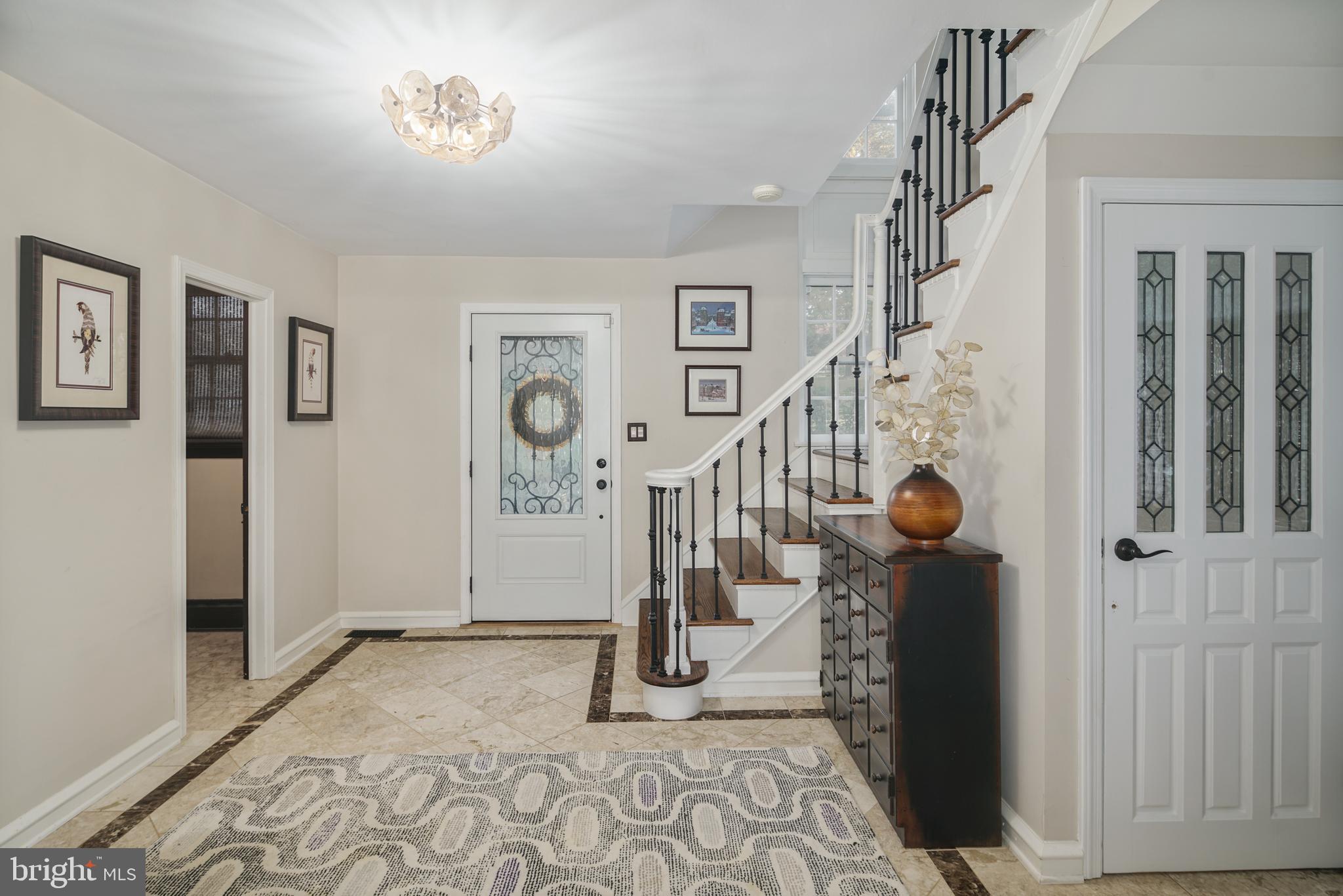 GLADWYNE - Residential