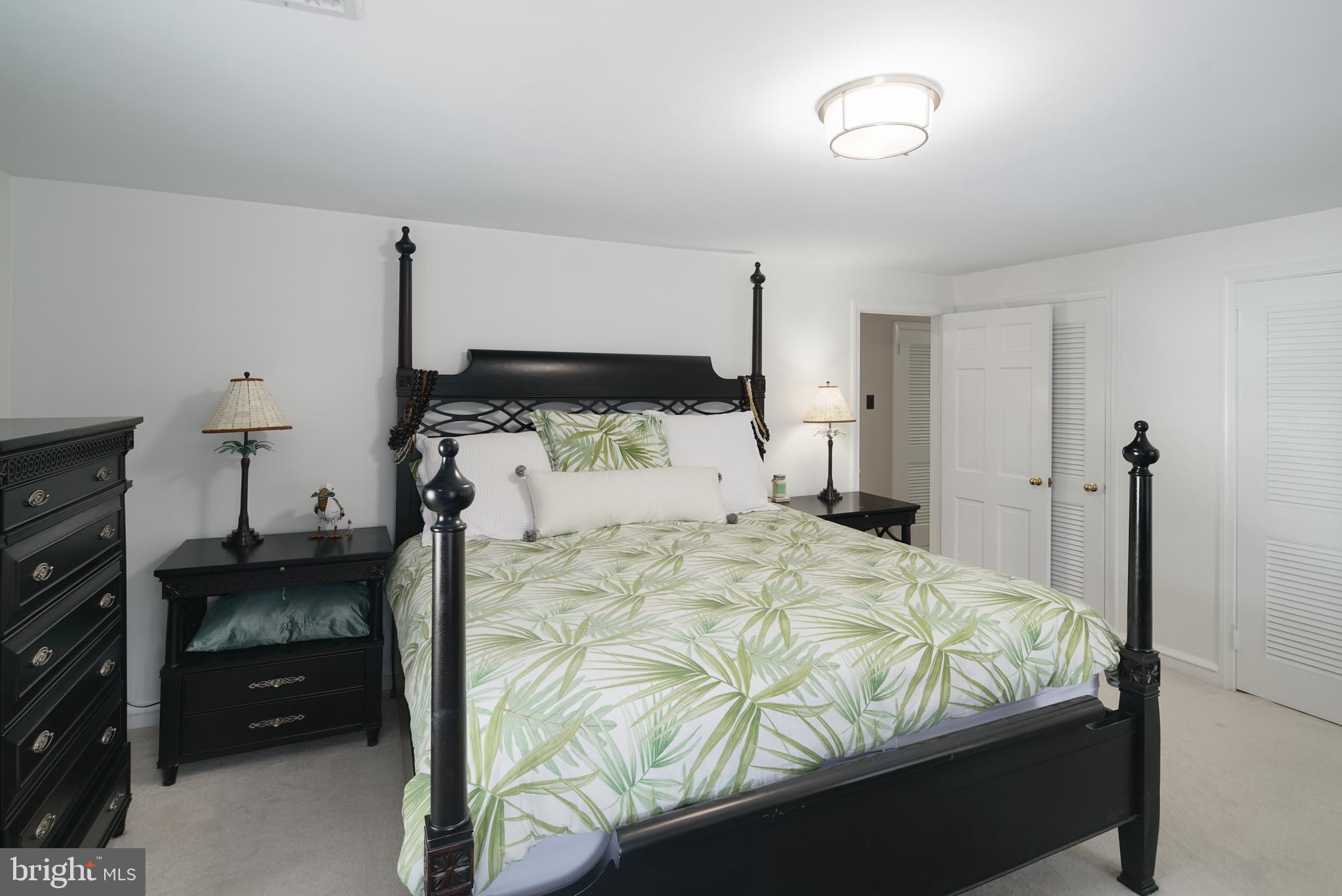 GLADWYNE - Residential