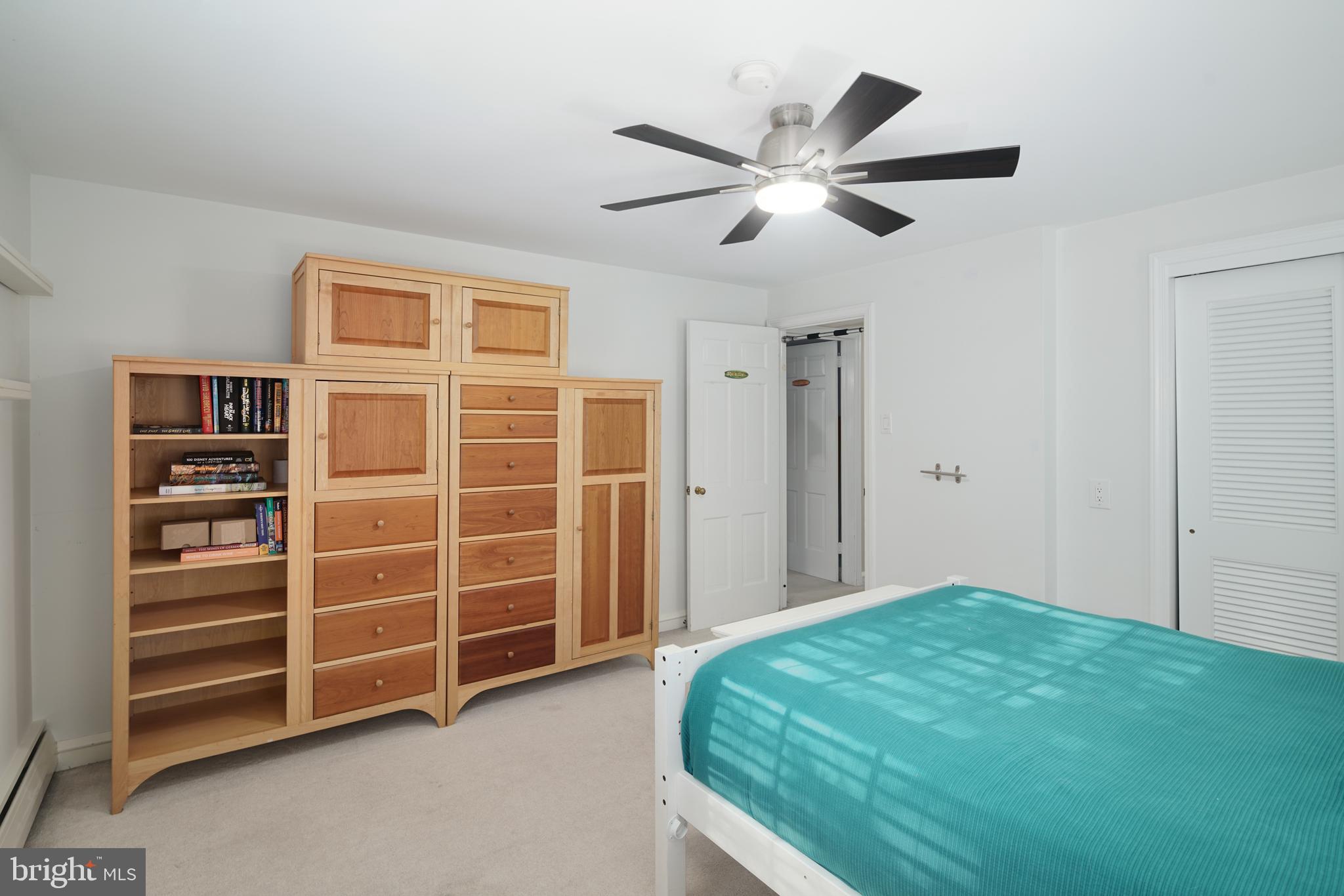 GLADWYNE - Residential