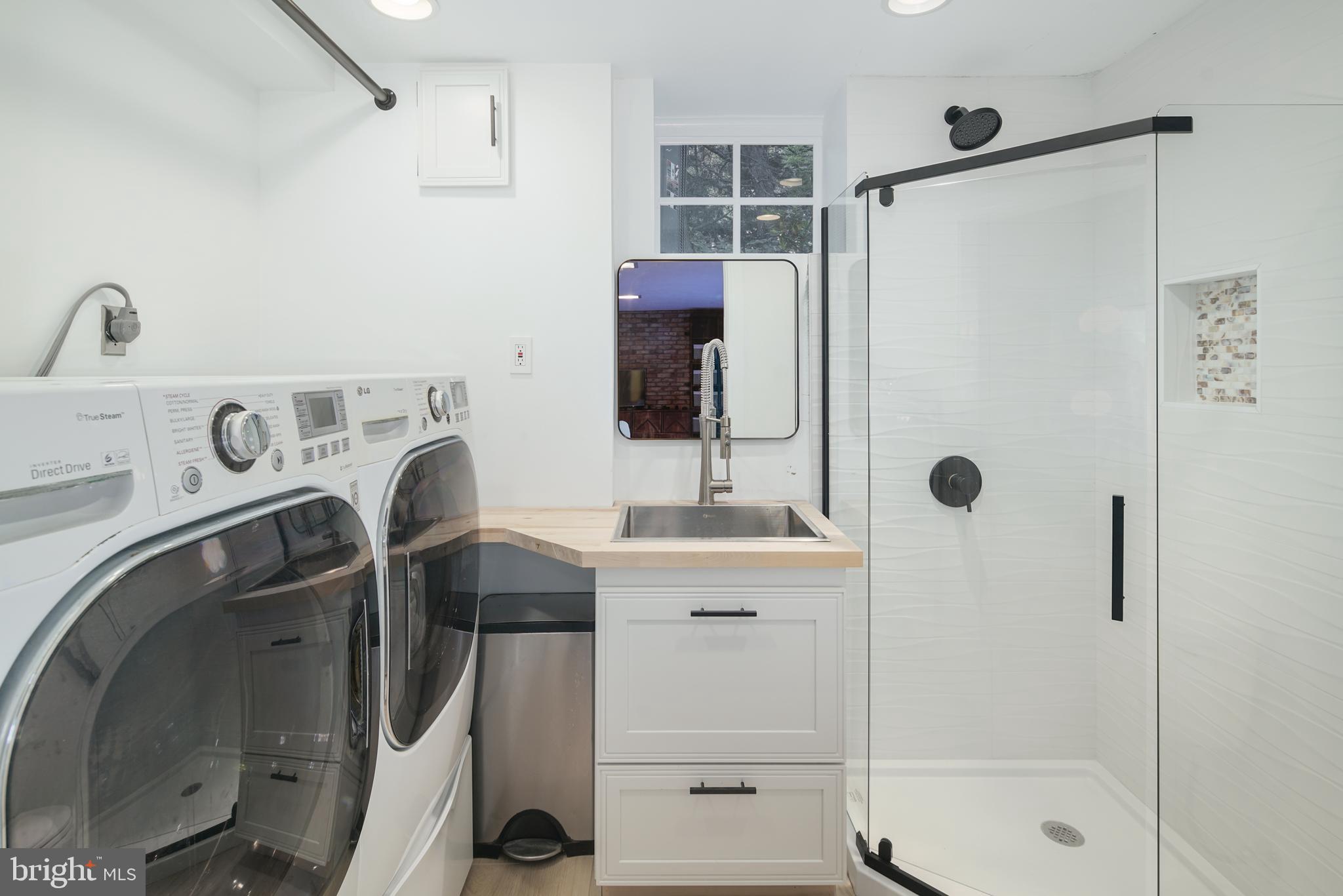 GLADWYNE - Residential