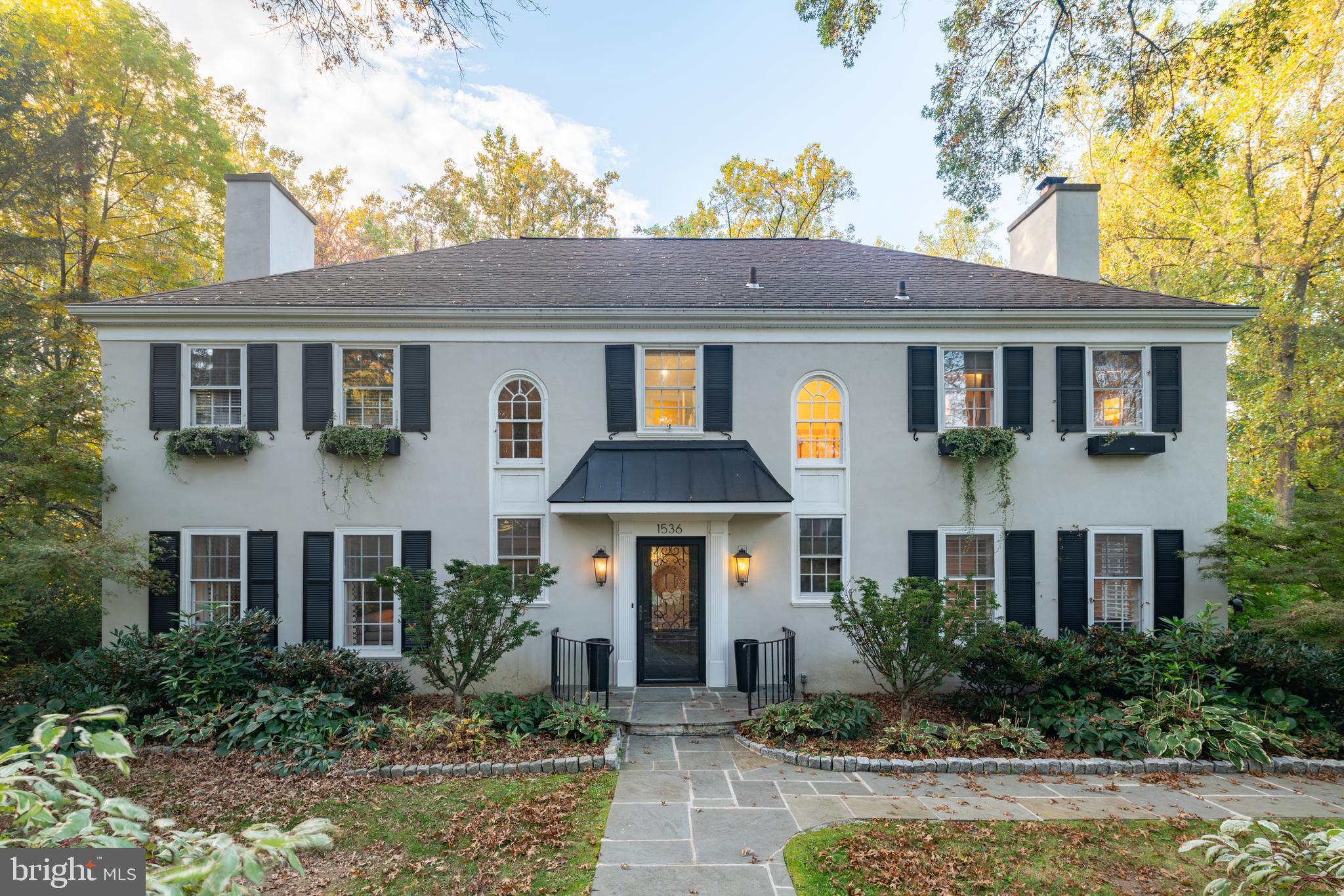 GLADWYNE - Residential