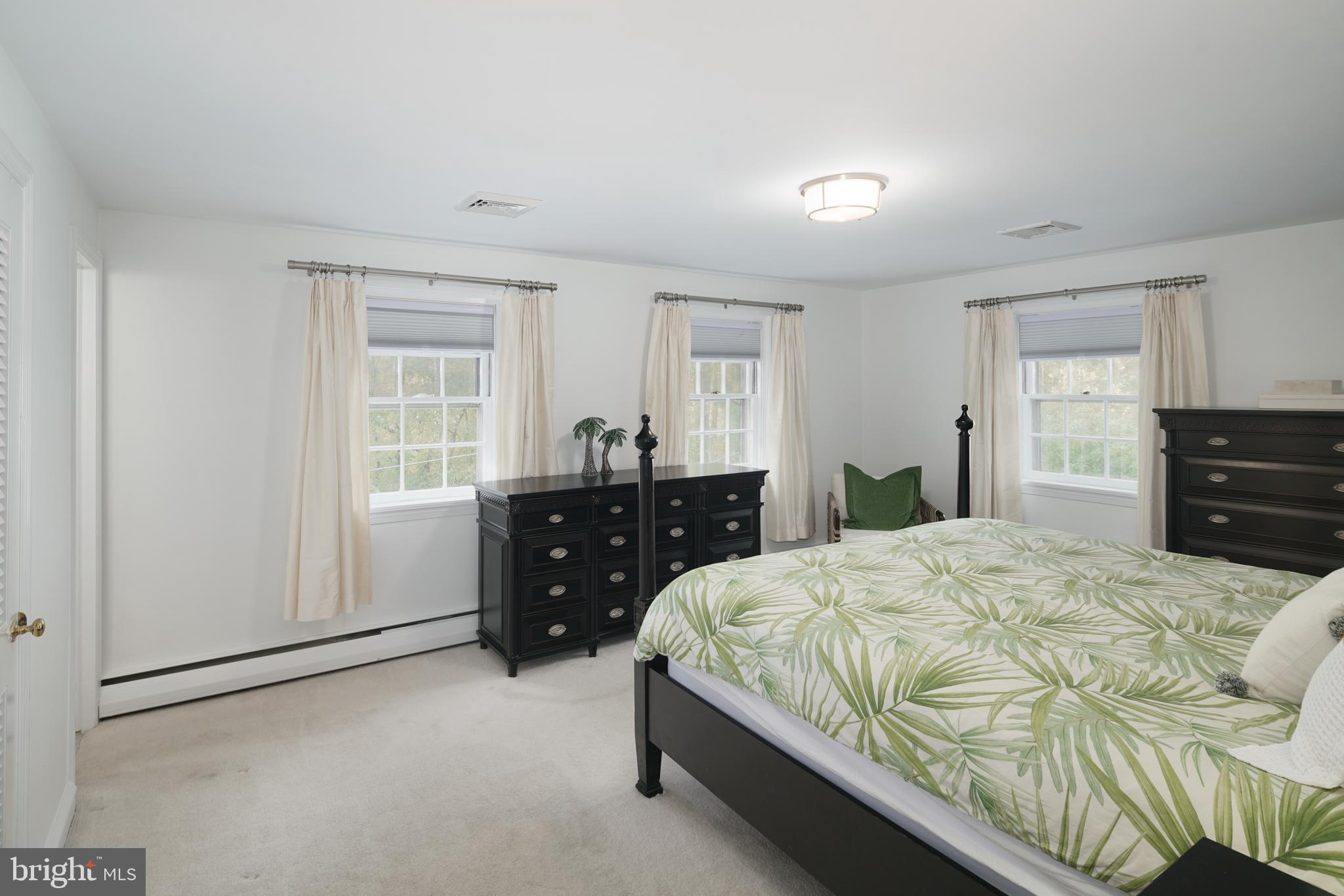 GLADWYNE - Residential