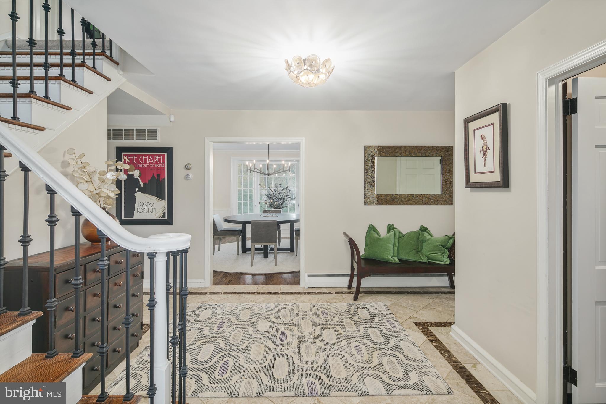 GLADWYNE - Residential