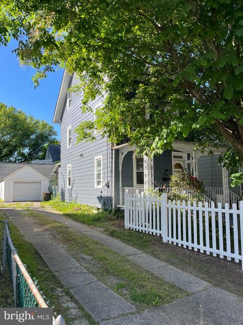 Photo of 227 Greenfield Avenue, ARDMORE, PA 19003 (MLS # PAMC2182114)
