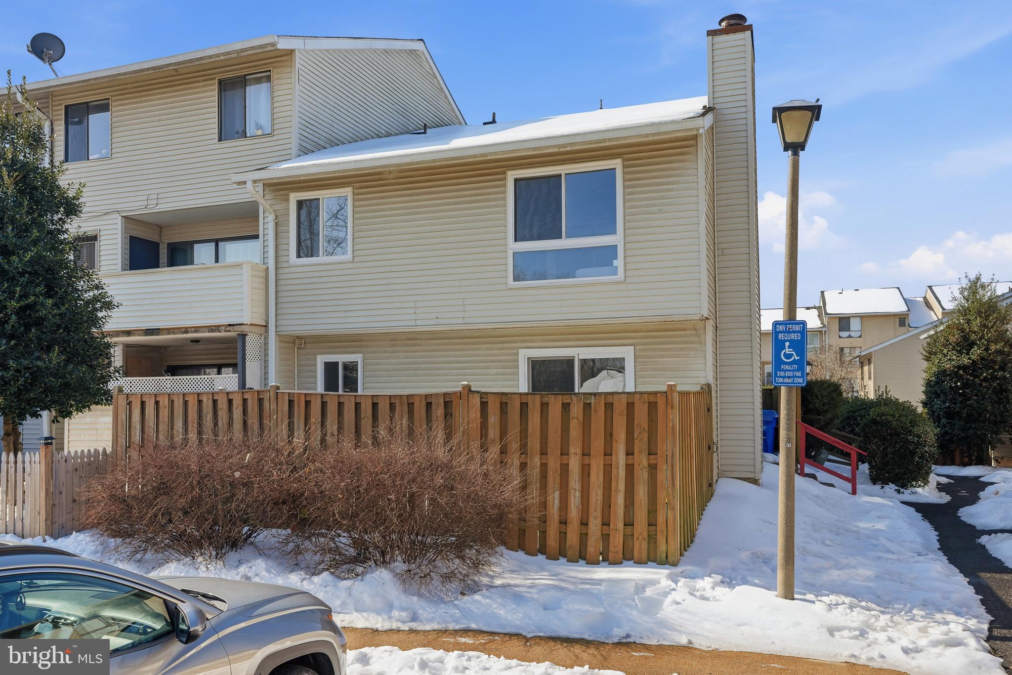 8626 VILLAGE SQUARE 8626