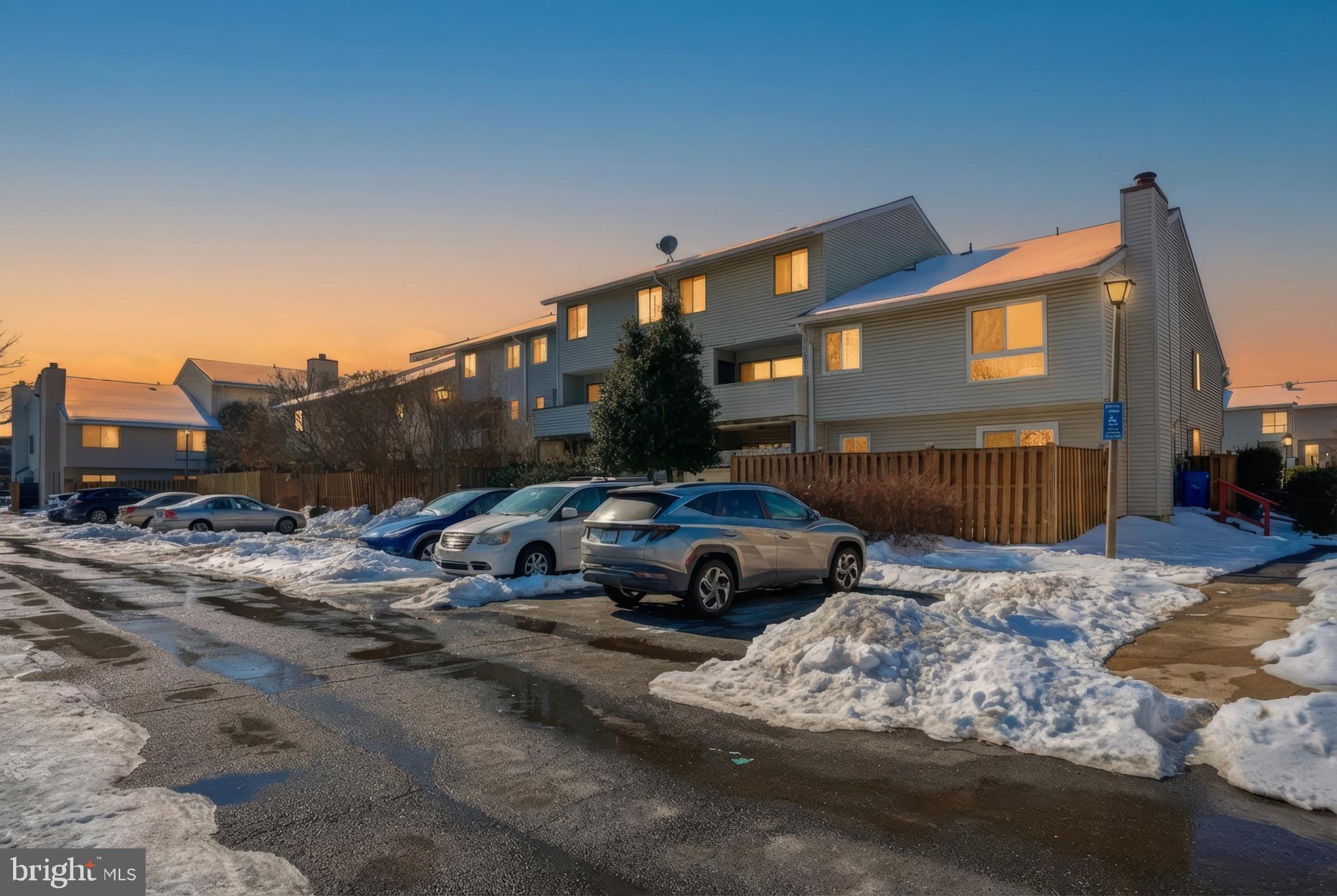 8626 VILLAGE SQUARE 8626