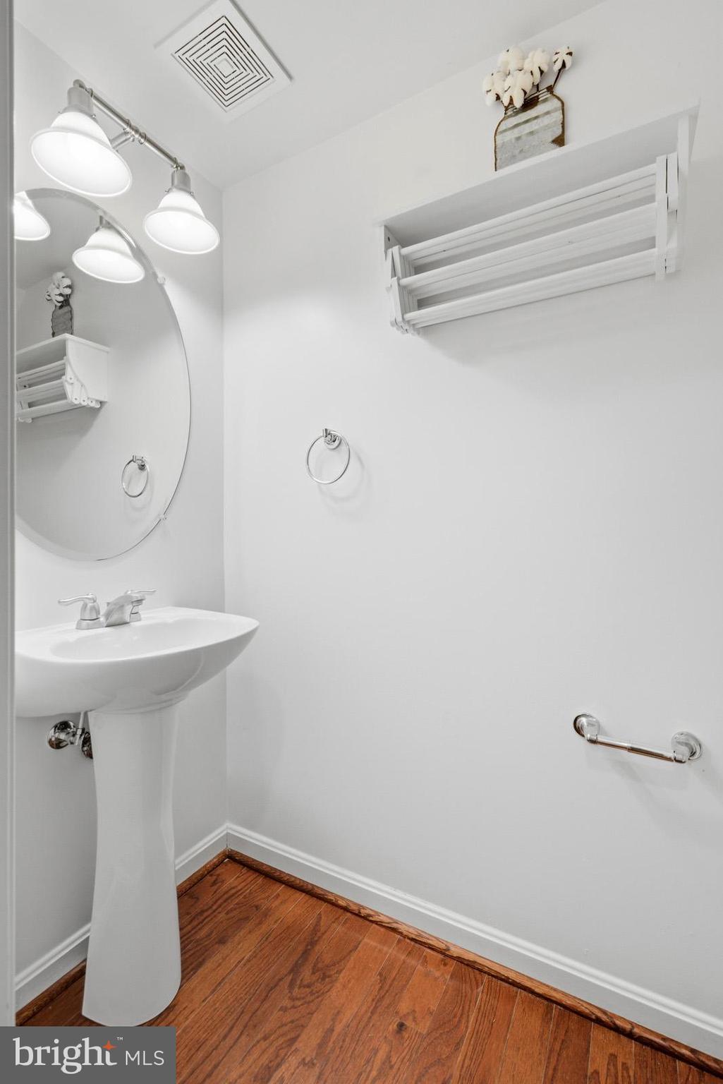 BEVERLY HILLS - Residential