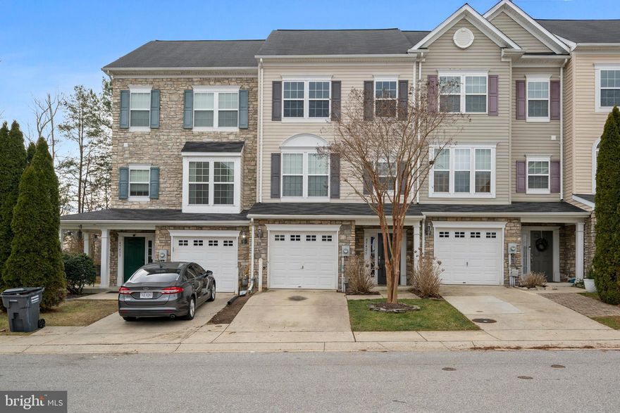 Welcome home to this well-maintained townhome in the Mazel Subdivision! This 3-bedroom, 2.5-bath home features hardwood floors, new LVP flooring in the kitchen, and new carpet. The main level includes a relaxing family room with a gas fireplace and outdoor access, a laundry/utility room, and interior access from the garage. The 2nd-level living space includes the living room, a spacious kitchen with gas cooking and stainless steel appliances, and a combined dining room. The peaceful deck off the kitchen is perfect for grilling or relaxing. The bedrooms are on the 3rd level, with a roomy primary bedroom and a walk-in closet. The attached primary bathroom offers a soaking tub and a walk-in shower. 2 full bedrooms and a full bath round out the upper level.  Skip the commute with easy access to Three Notch Rd./Pax River/NAS, shopping, and amenities.