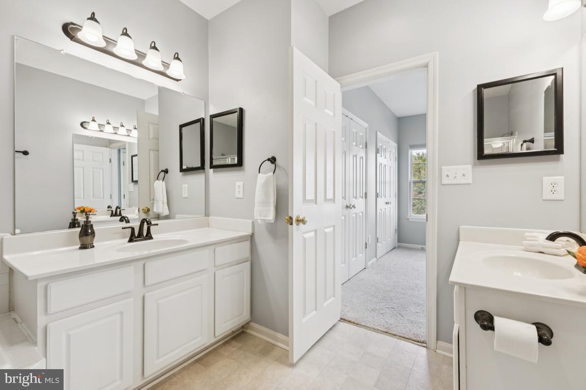 WINDY HILL AT LINCOLNIA - Residential