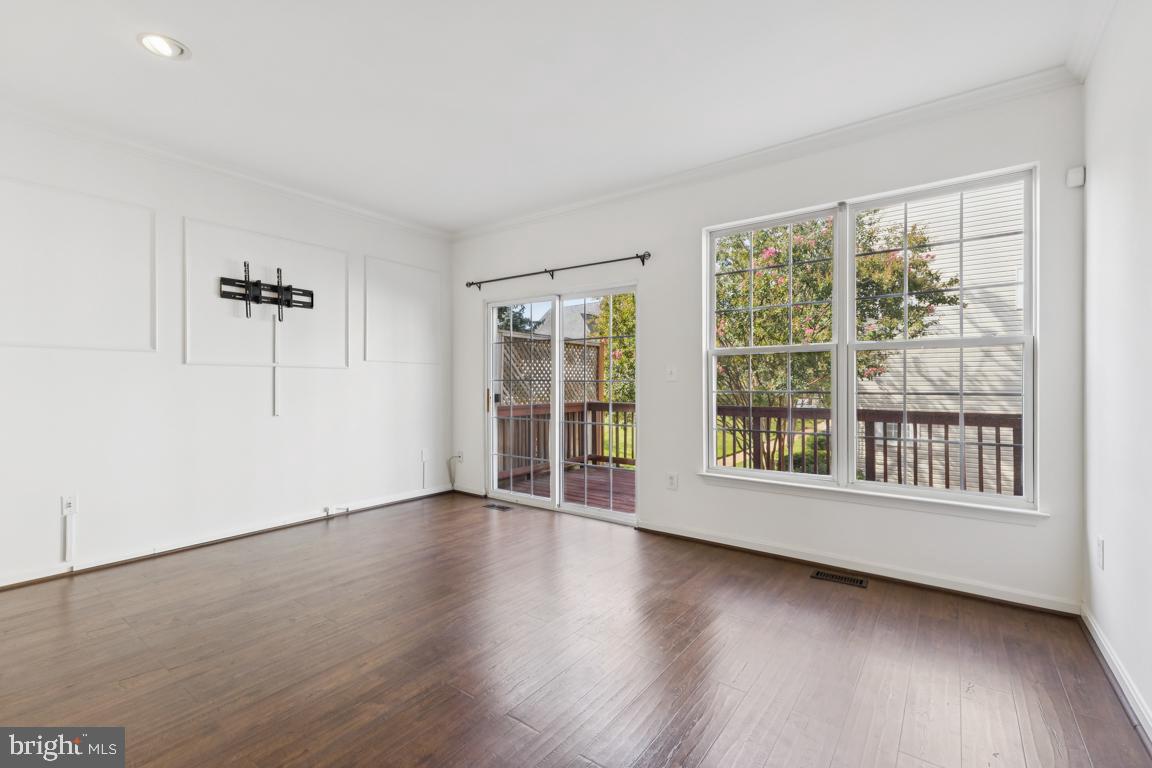 WINDY HILL AT LINCOLNIA - Residential