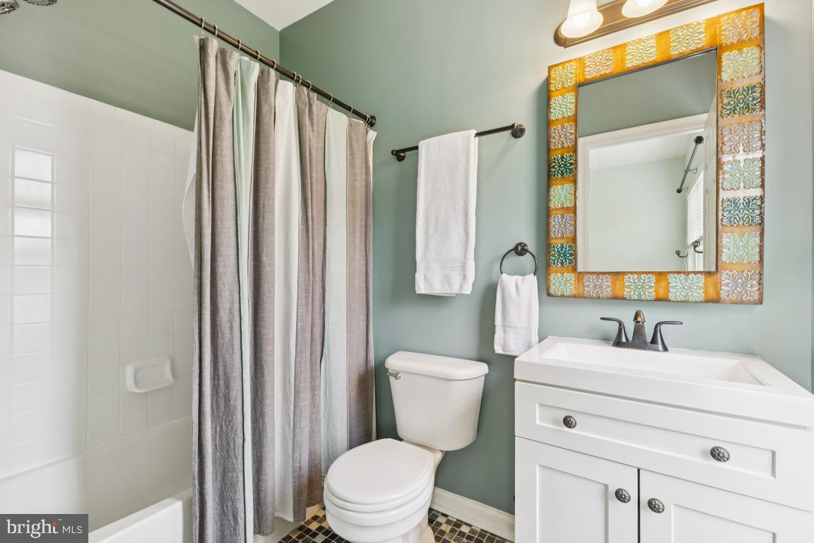 WINDY HILL AT LINCOLNIA - Residential