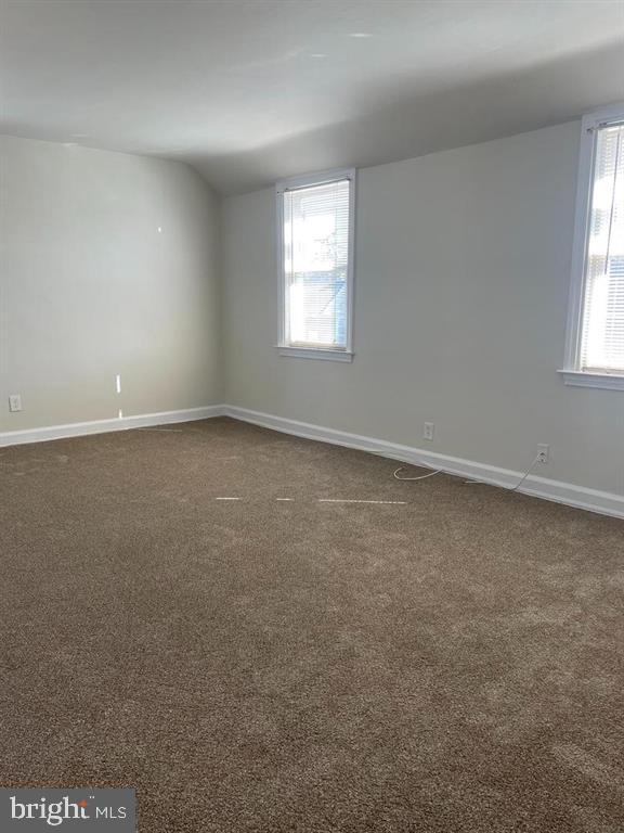 208 HIAWATHA LANE