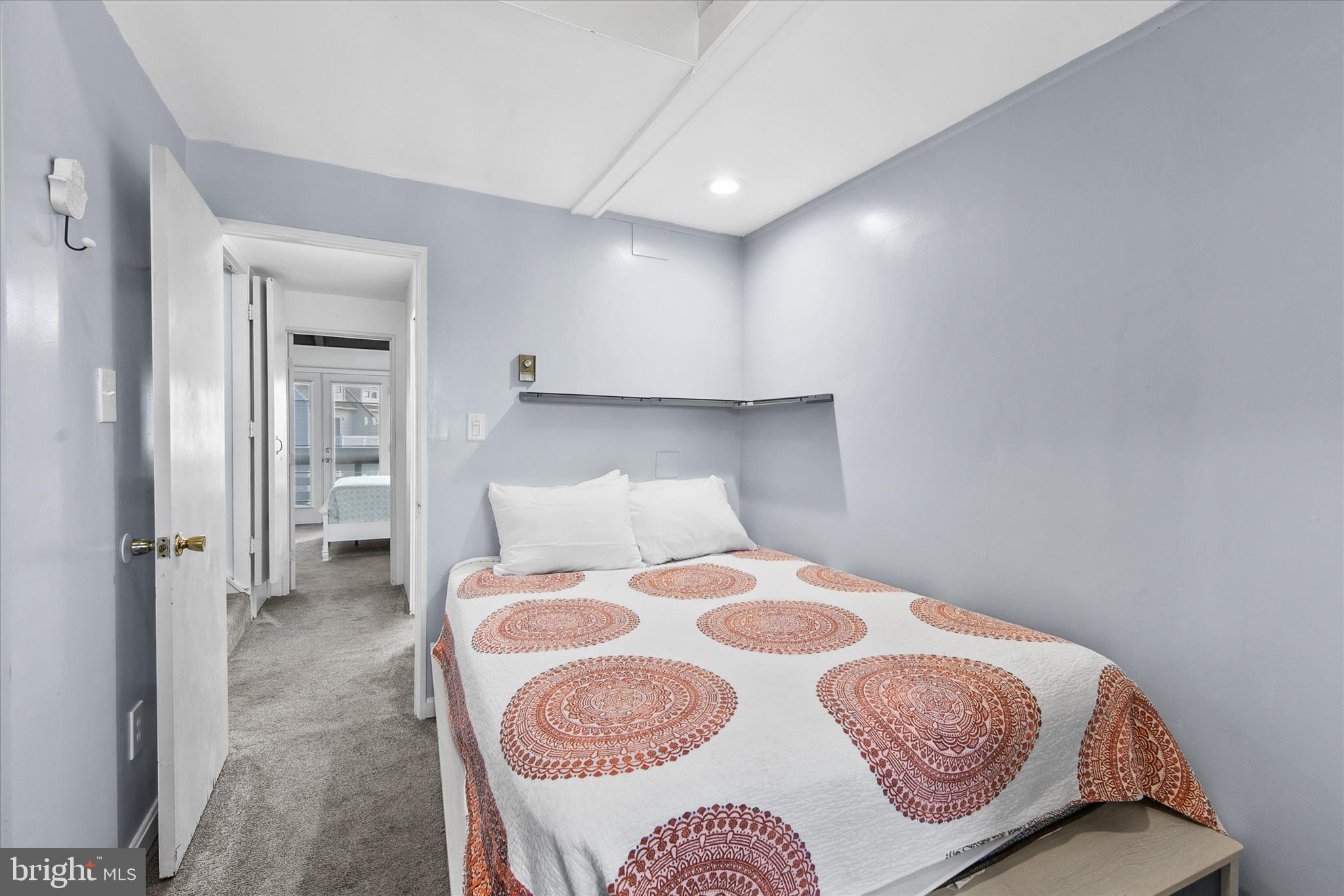 SANDPIPER VILLAGE - Residential