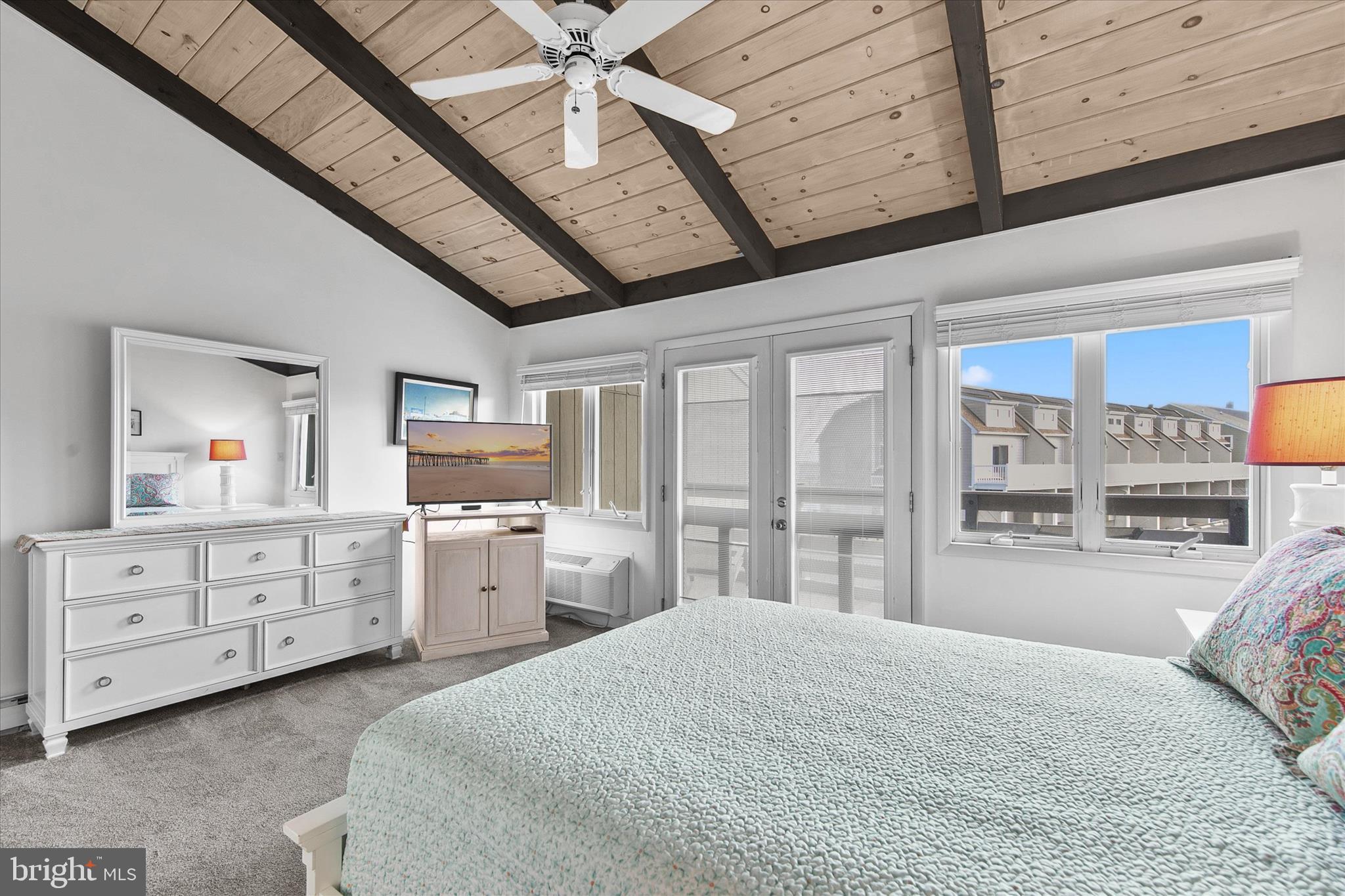 SANDPIPER VILLAGE - Residential