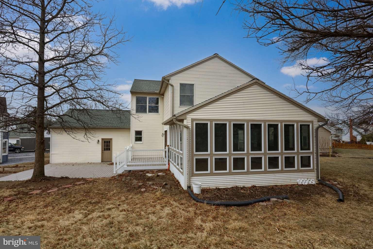 POND VIEW - Residential