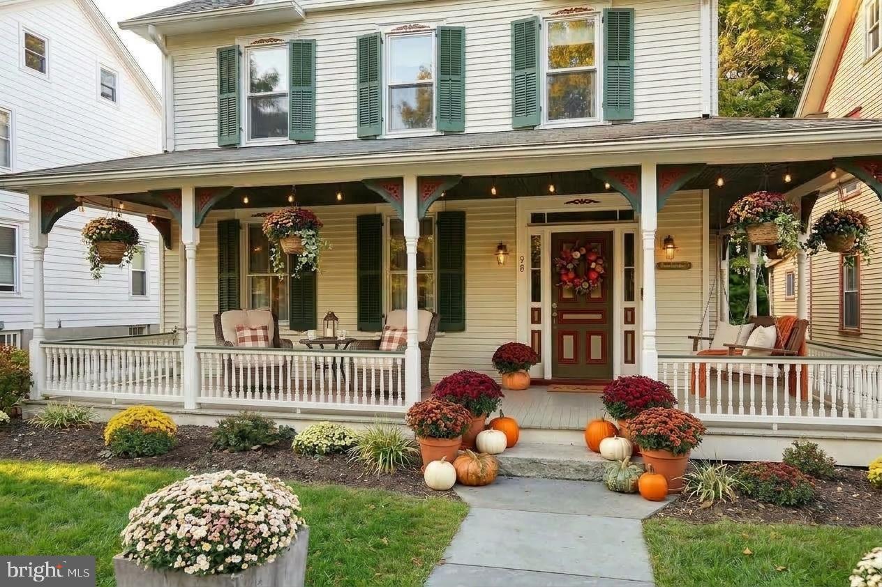 305 MAIN STREET