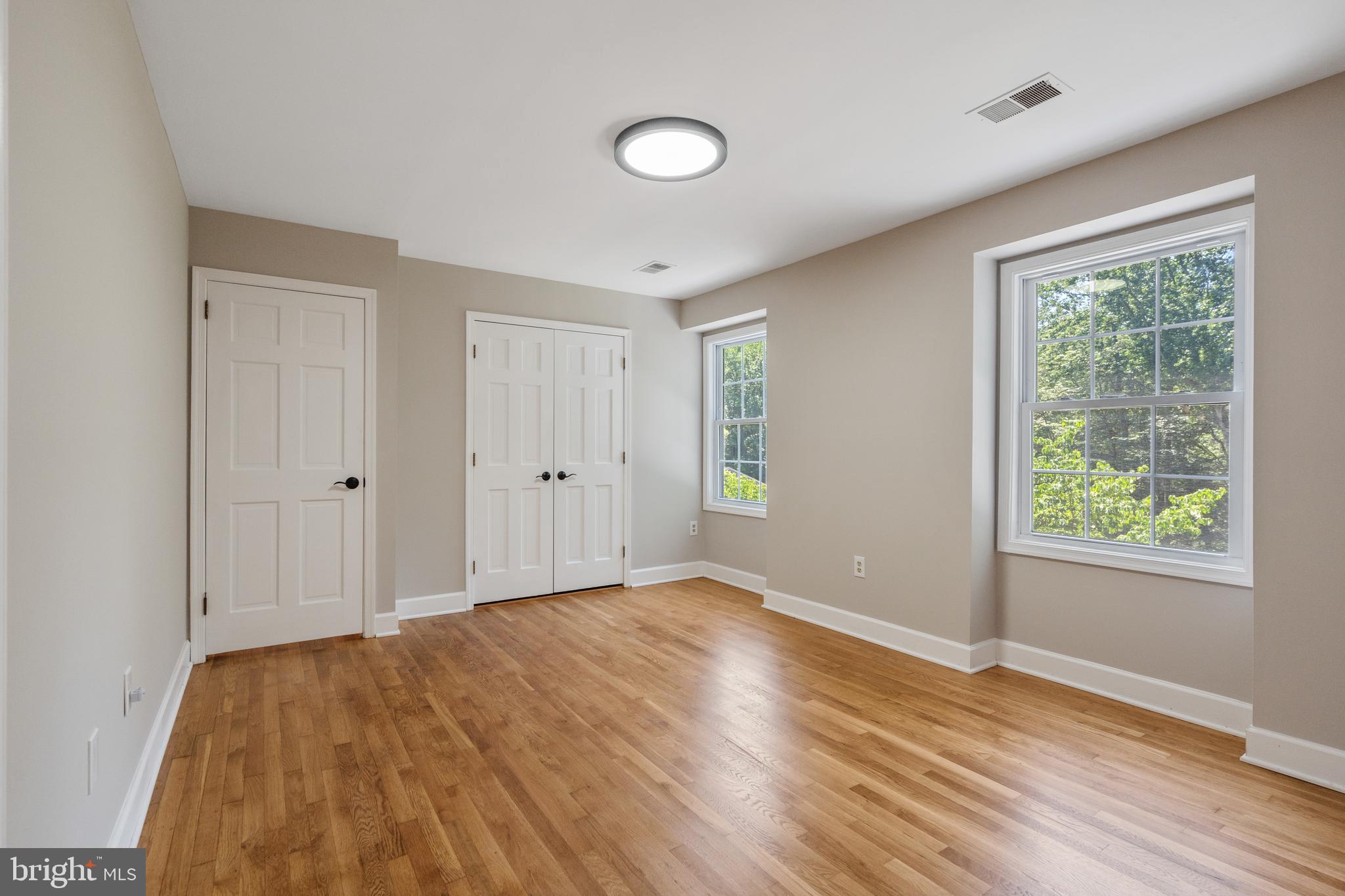 OAKLEIGH WOODS - Residential