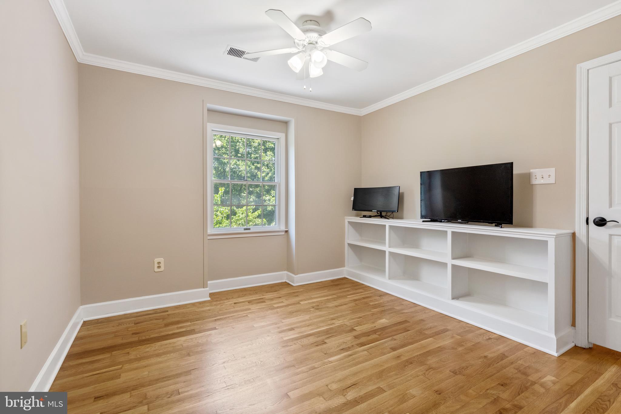 OAKLEIGH WOODS - Residential