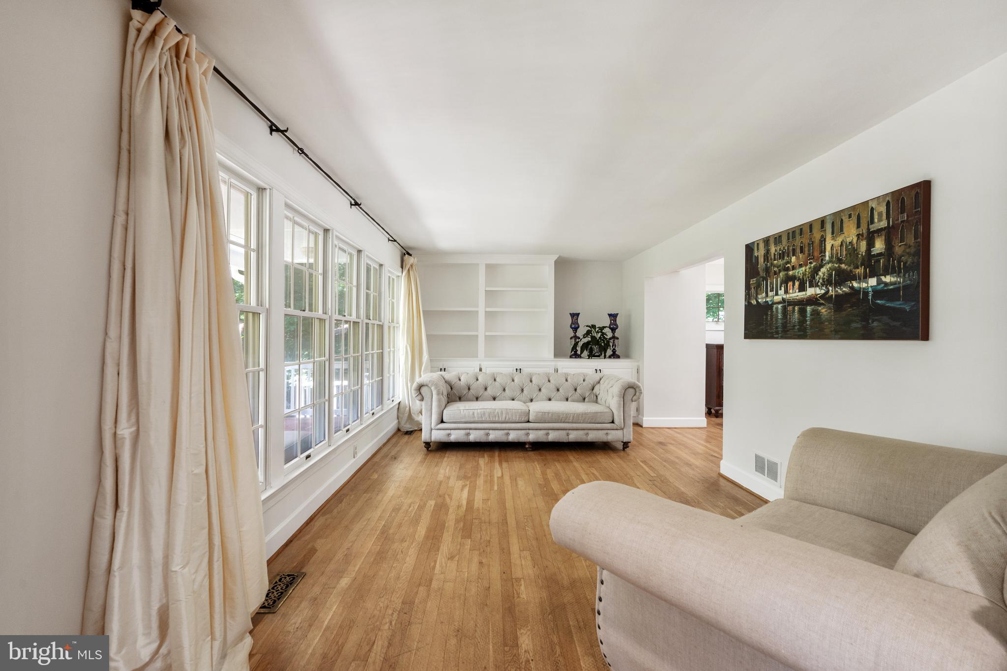 OAKLEIGH WOODS - Residential