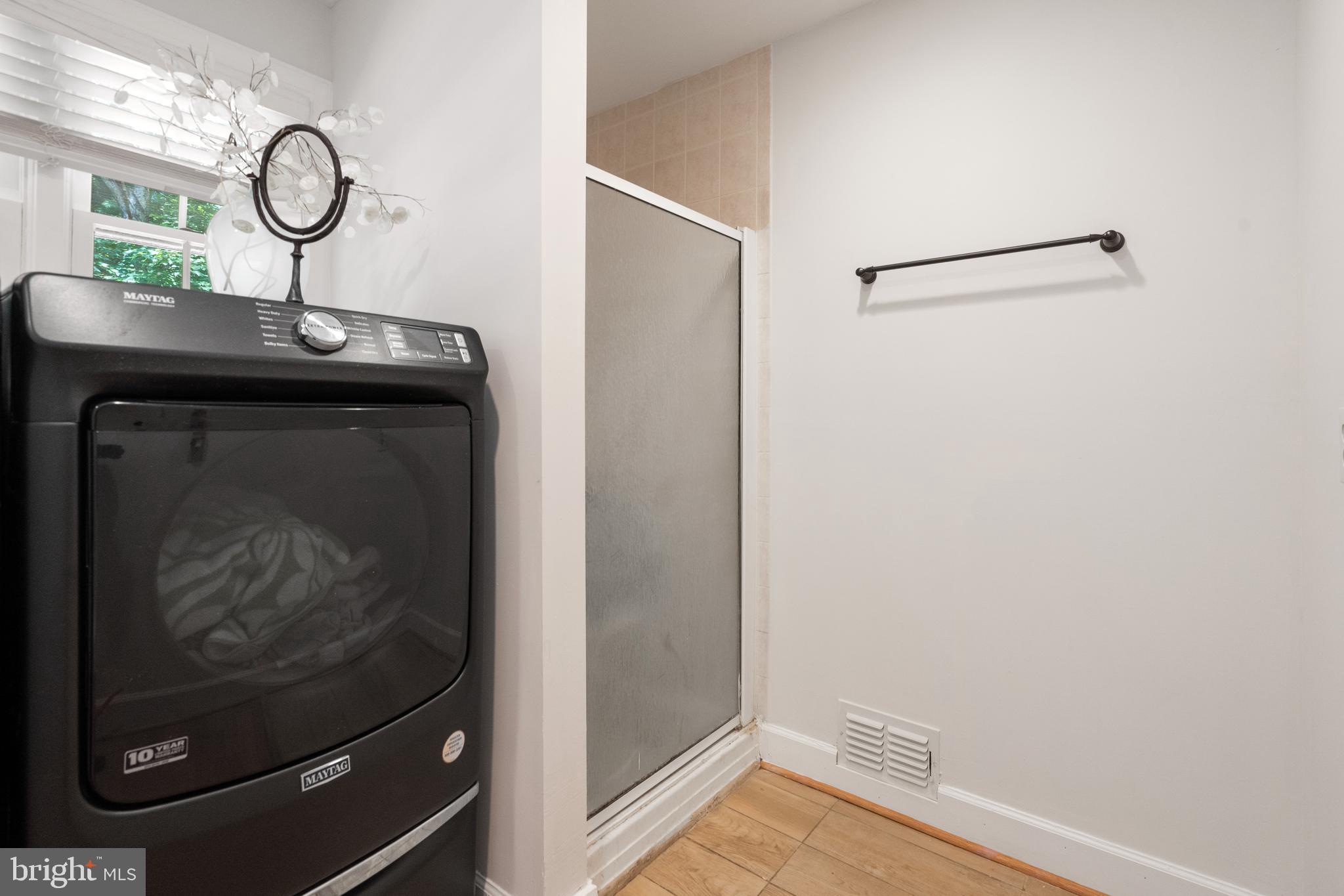 OAKLEIGH WOODS - Residential