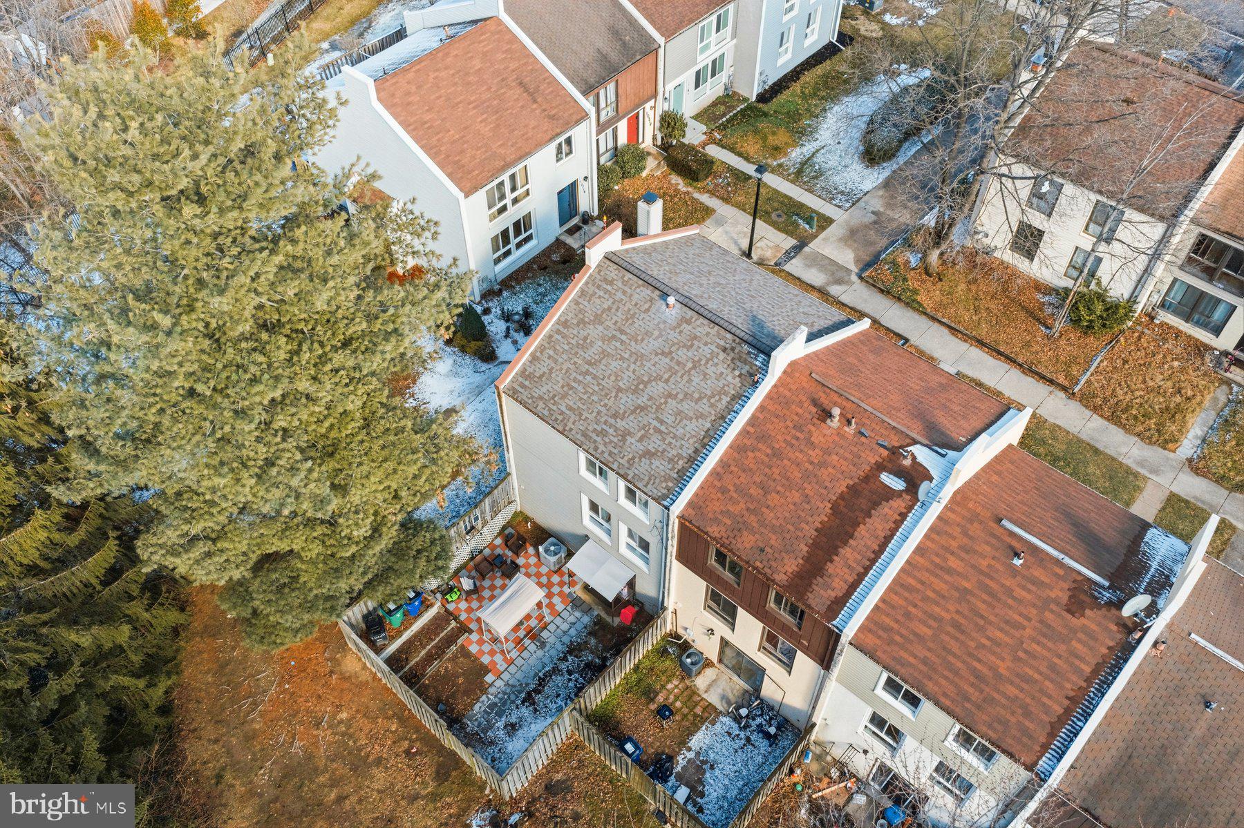 VILLAGE OF WILDE LAKE - Residential