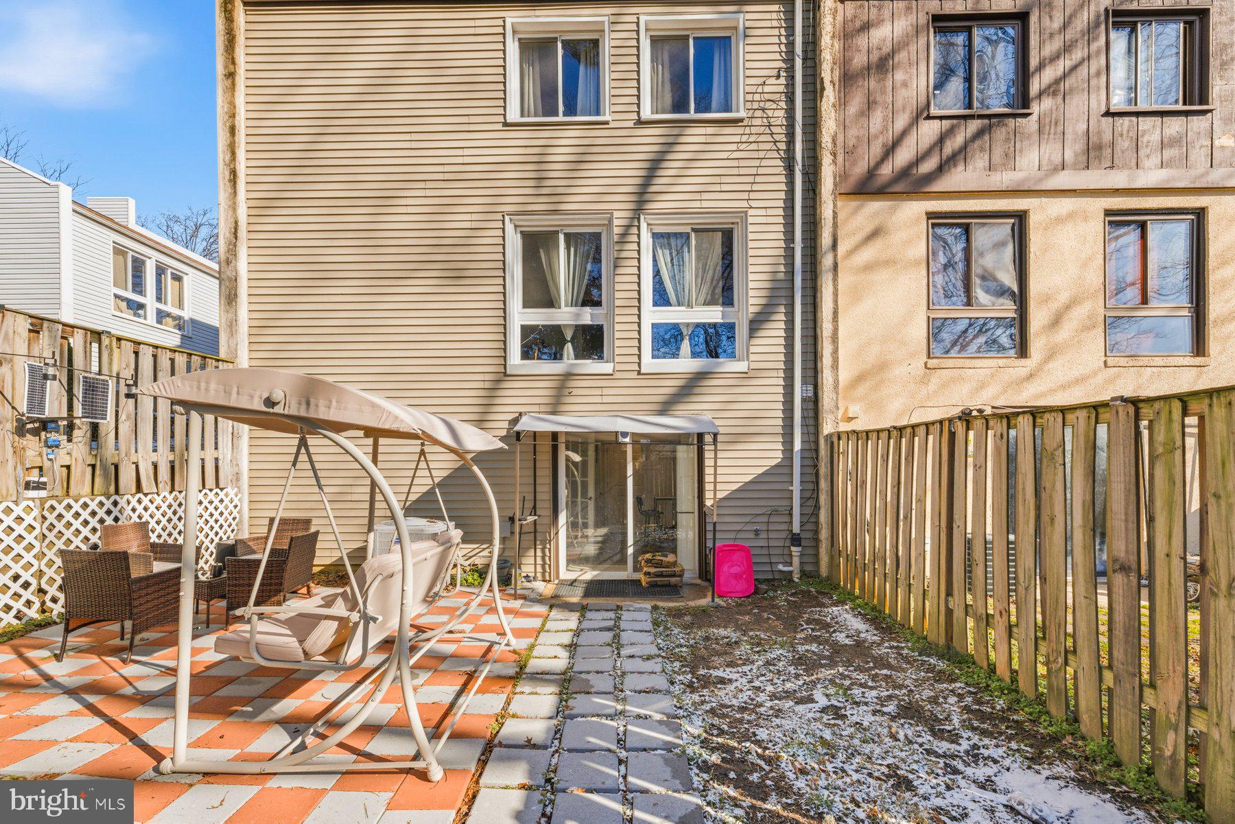 VILLAGE OF WILDE LAKE - Residential