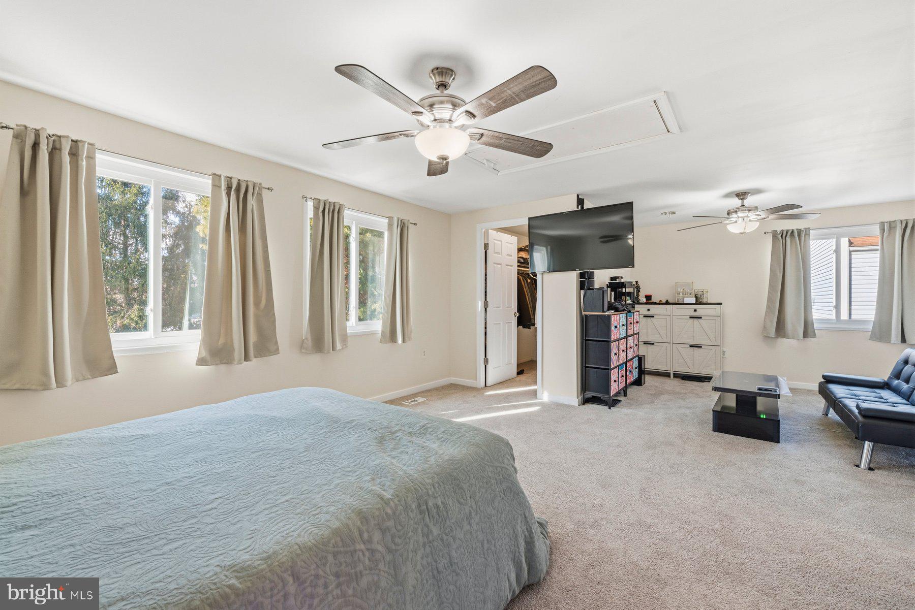 VILLAGE OF WILDE LAKE - Residential