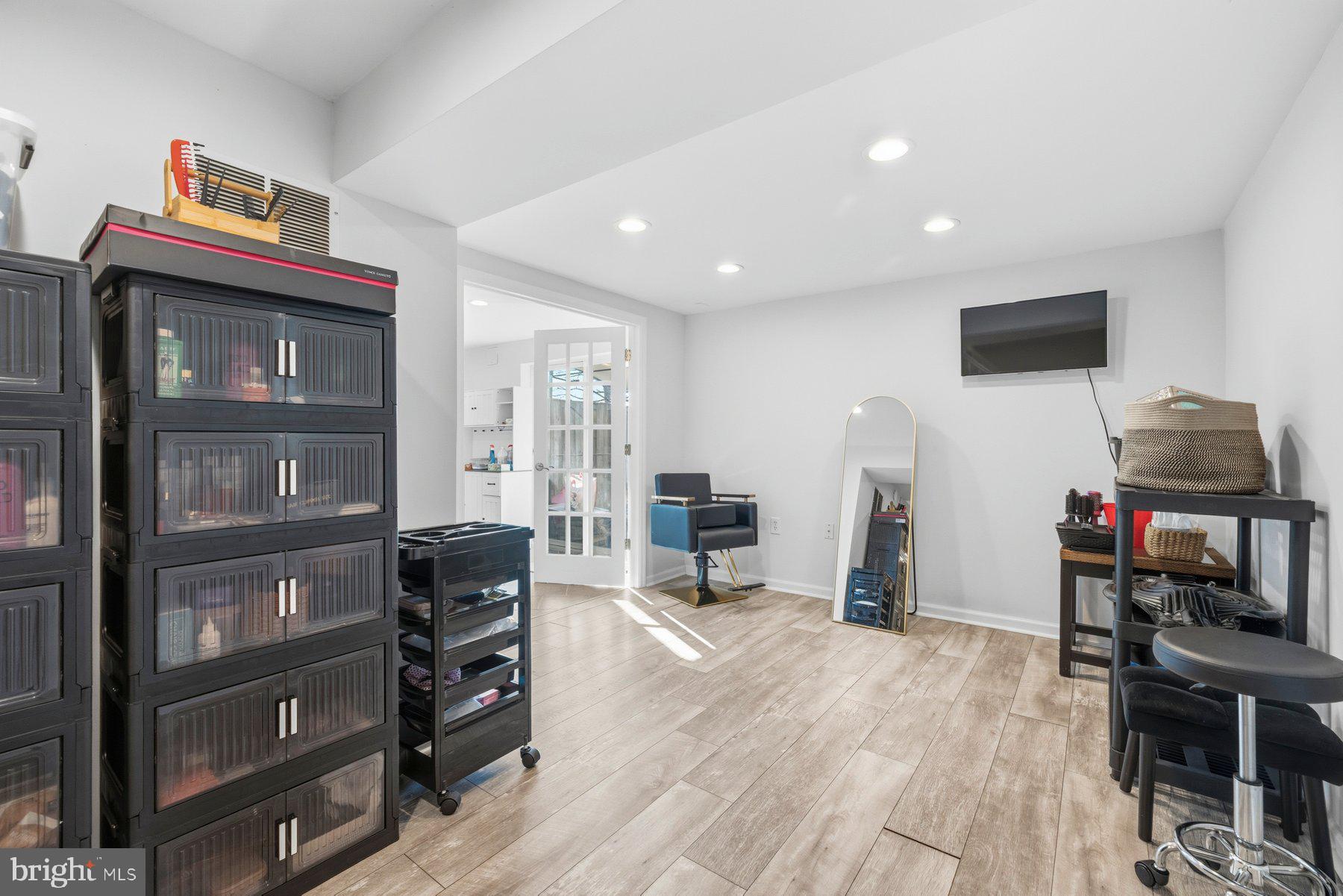 VILLAGE OF WILDE LAKE - Residential