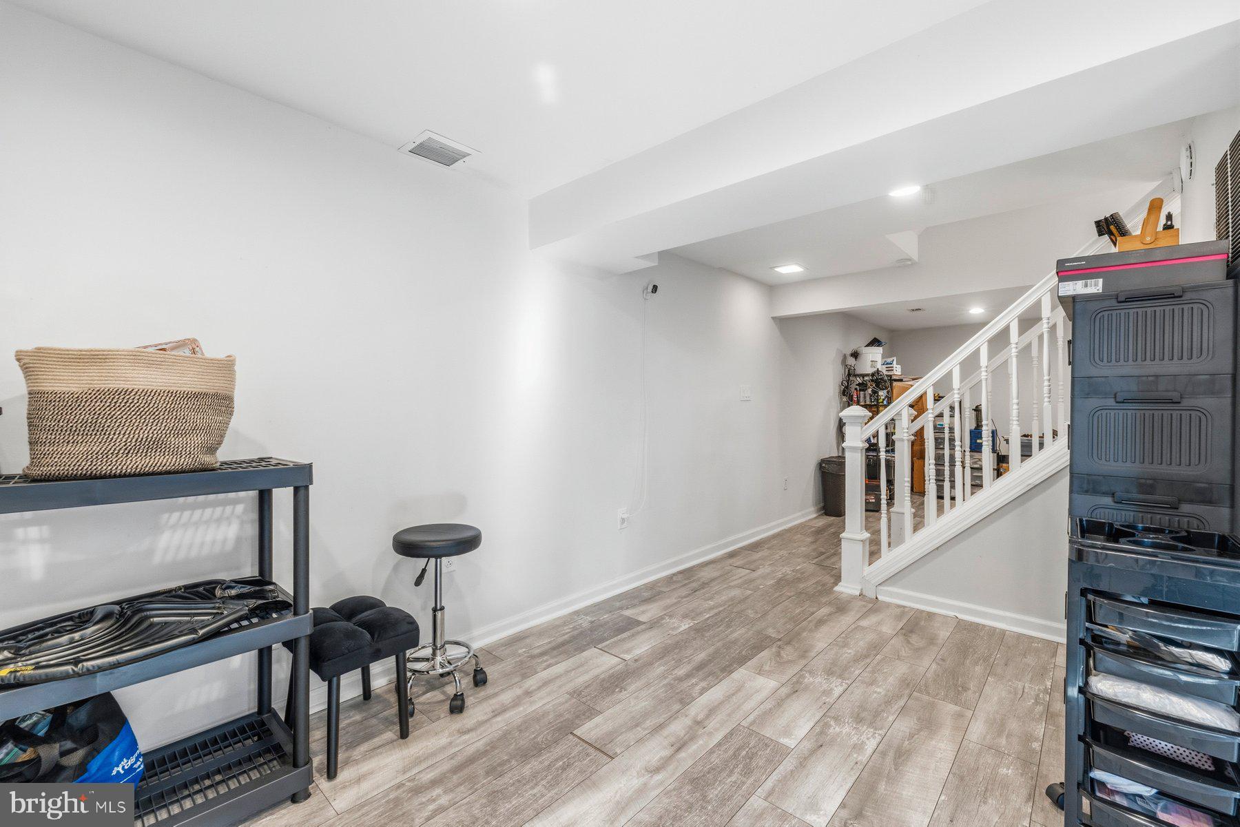 VILLAGE OF WILDE LAKE - Residential