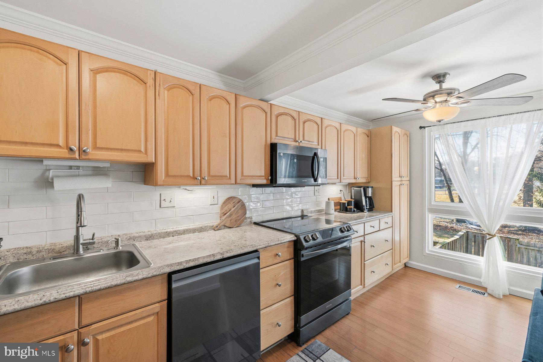 VILLAGE OF WILDE LAKE - Residential