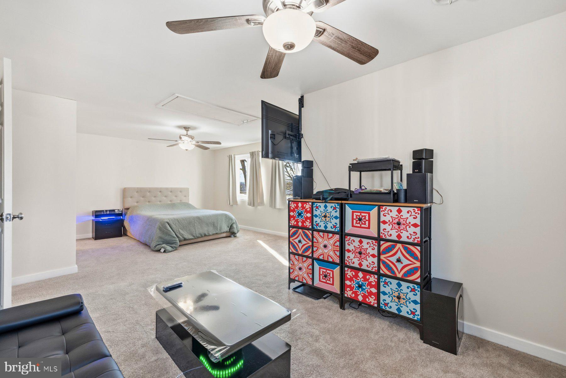 VILLAGE OF WILDE LAKE - Residential