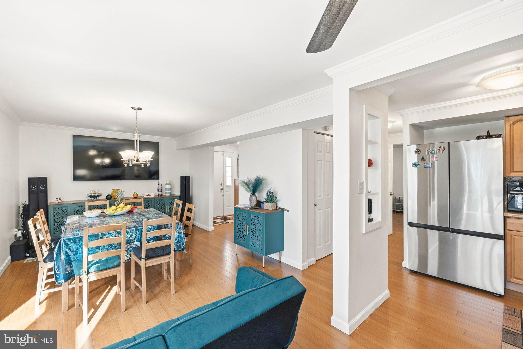 VILLAGE OF WILDE LAKE - Residential