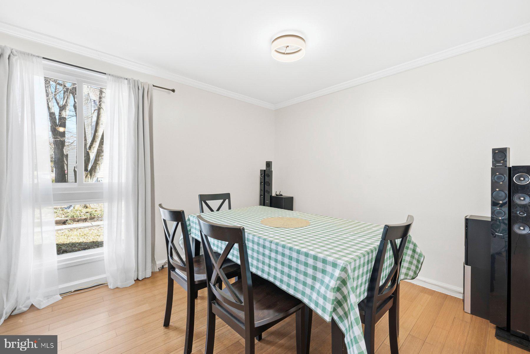 VILLAGE OF WILDE LAKE - Residential