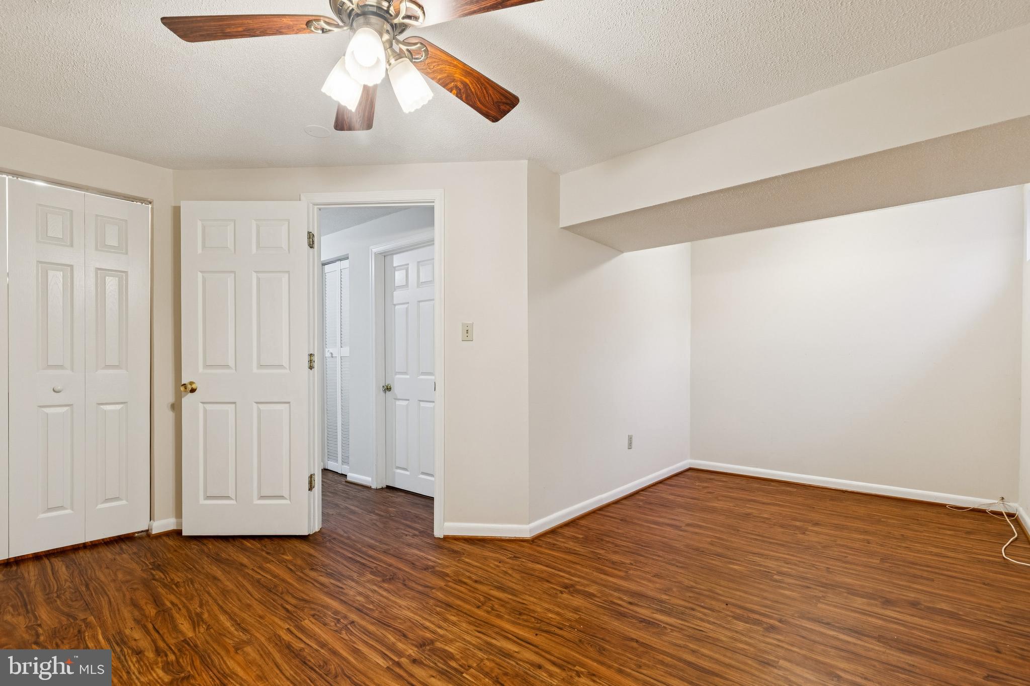 APPLE GROVE - Residential Lease