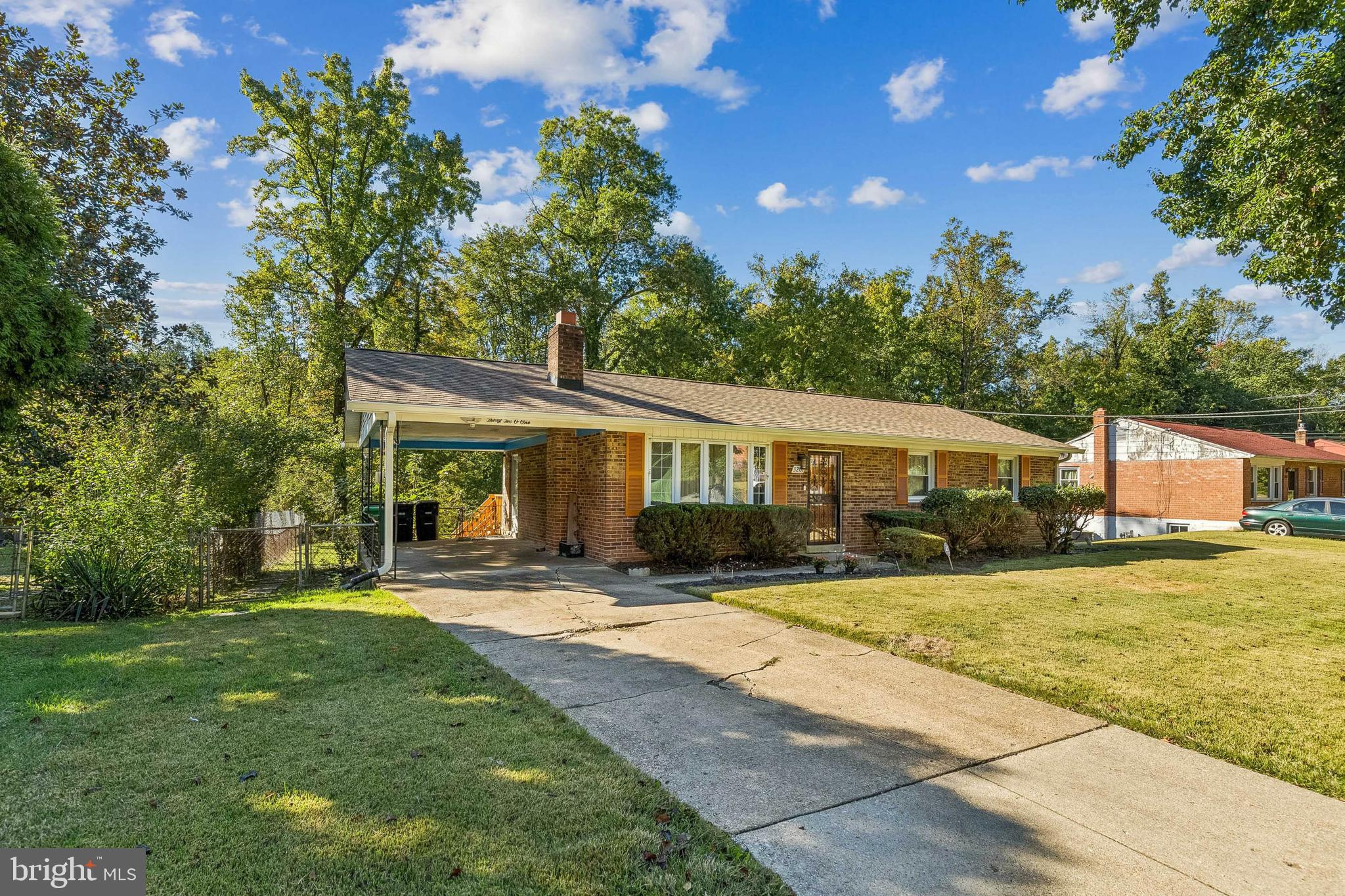 APPLE GROVE - Residential Lease