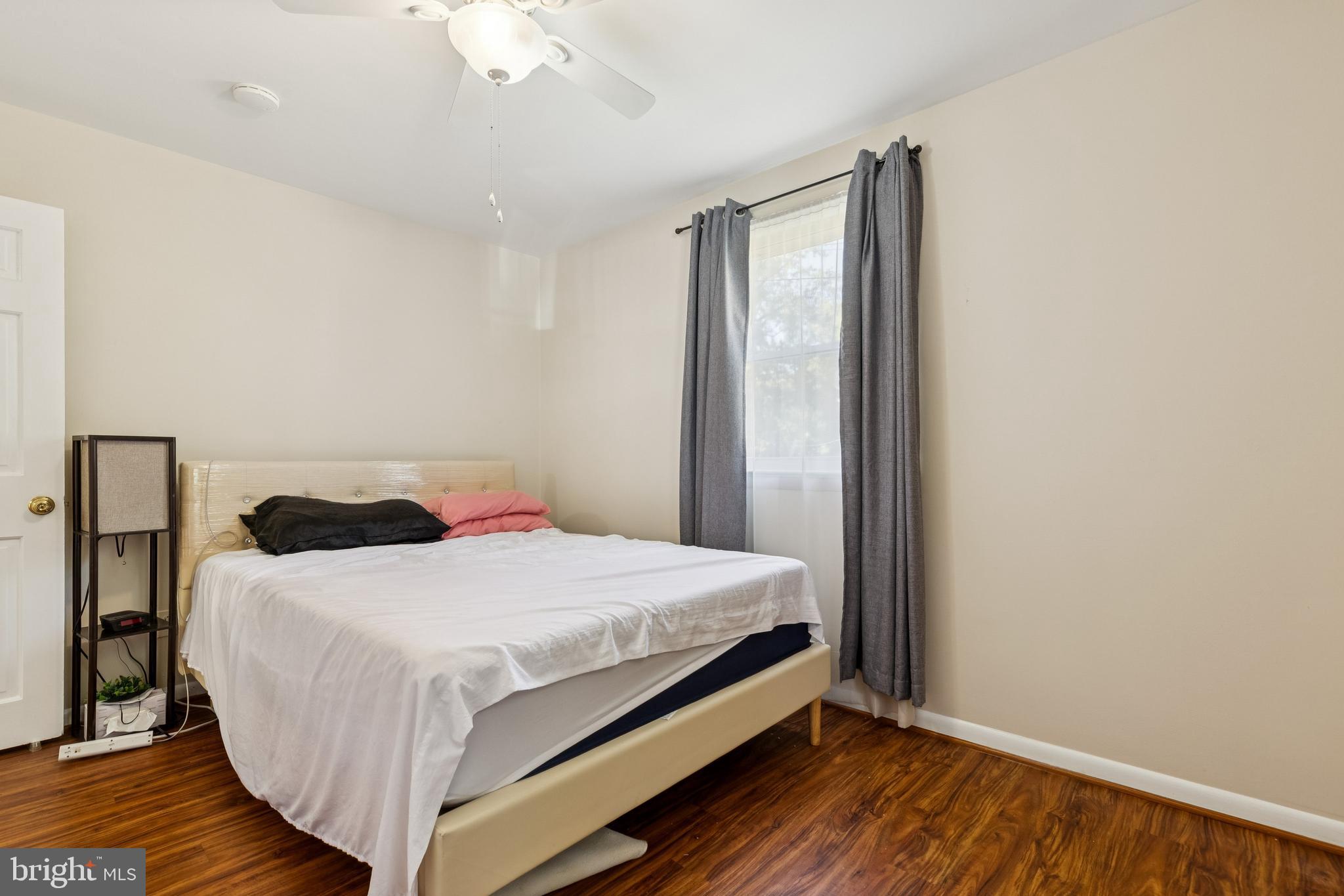 APPLE GROVE - Residential Lease